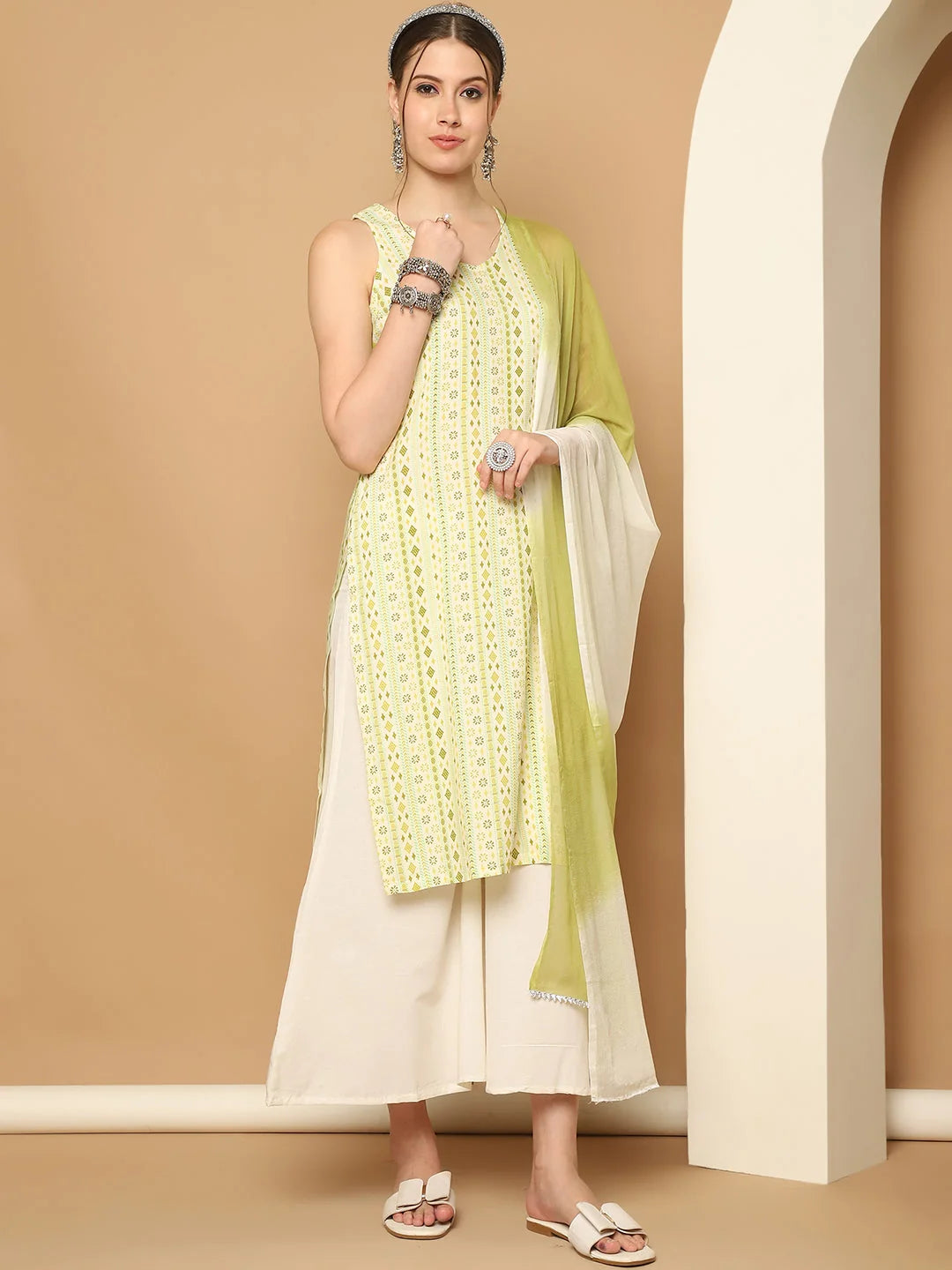 DesiQlo Green Rayon Kurta with Palazzos & Dupatta Set