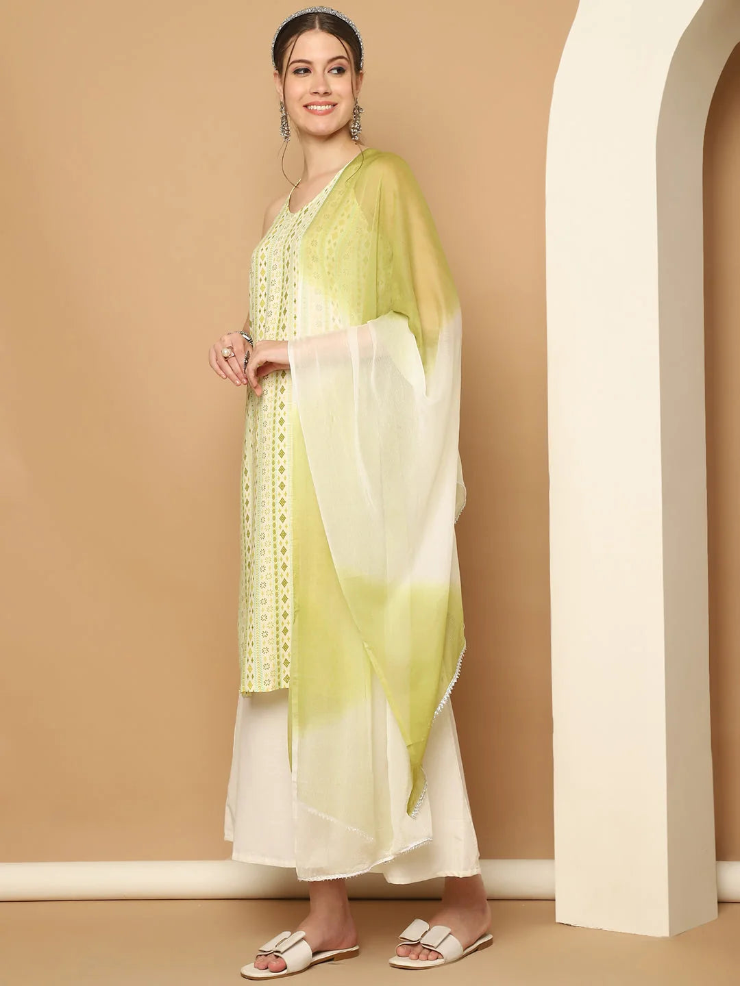 DesiQlo Green Rayon Kurta with Palazzos & Dupatta Set