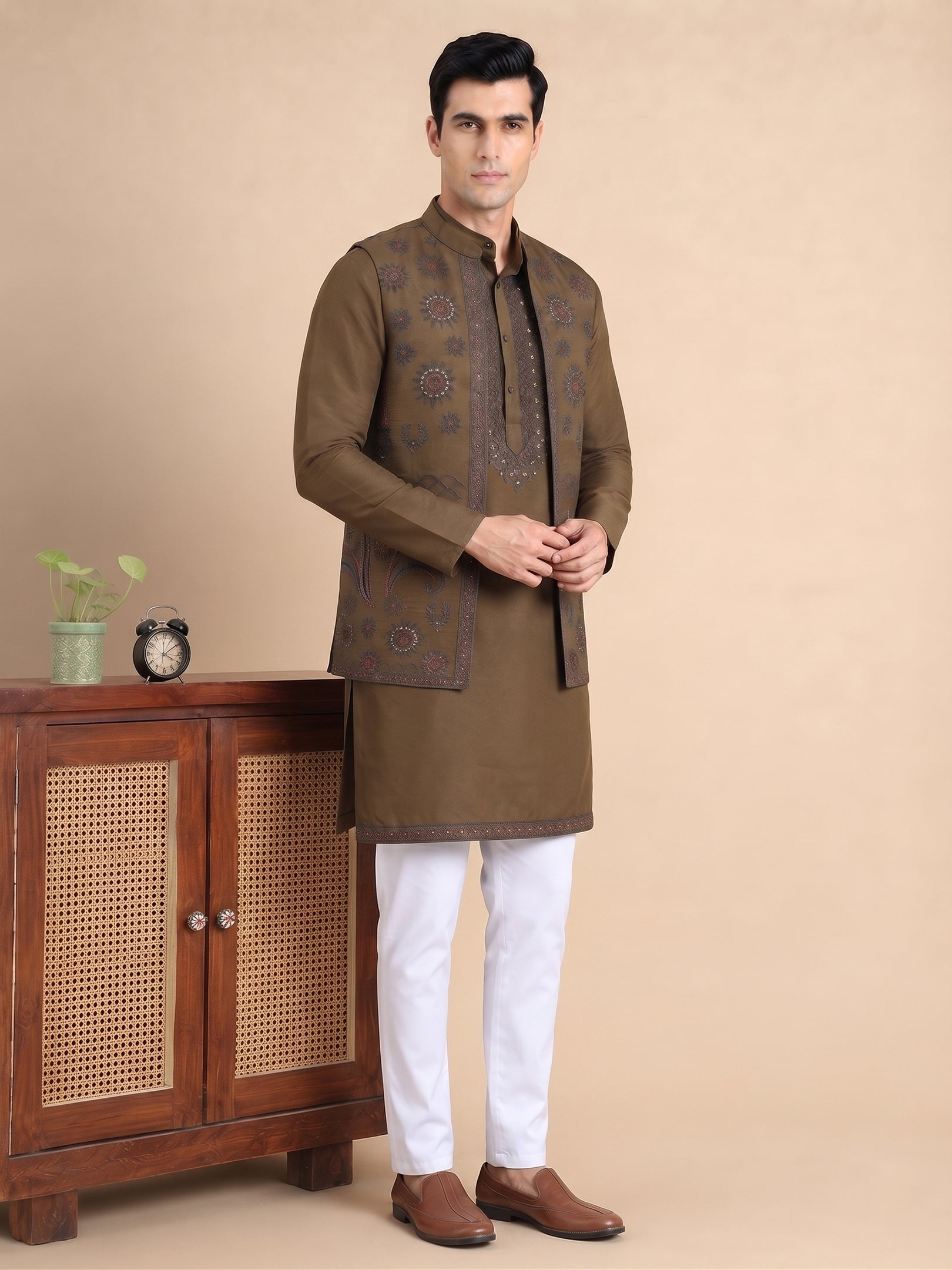 DesiQlo Men Embroidered Nehru Jacket and Kurta Pyjama S - JOKPWCS_W_51