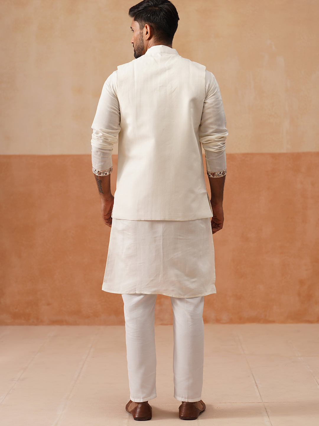 DesiQlo Men Embroidered Nehru Jacket and Kurta Pyjama S - JO 6whi 2
