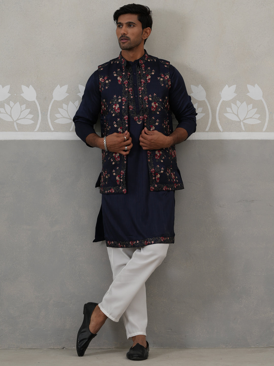 DesiQlo Men Embroidered Nehru Jacket and Kurta Pyjama S - JOKPWCS_5321