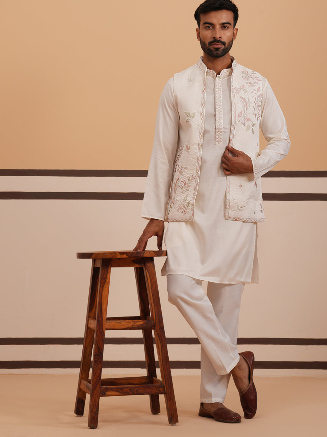 DesiQlo Men Embroidered Nehru Jacket and Kurta Pyjama S - JOKPWCS_5378