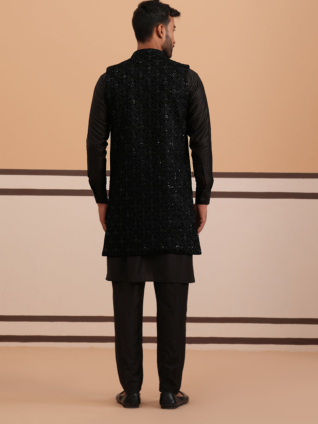 DesiQlo Men Embroidered Nehru Jacket and Kurta Pyjama S - JOKPWCS_592B