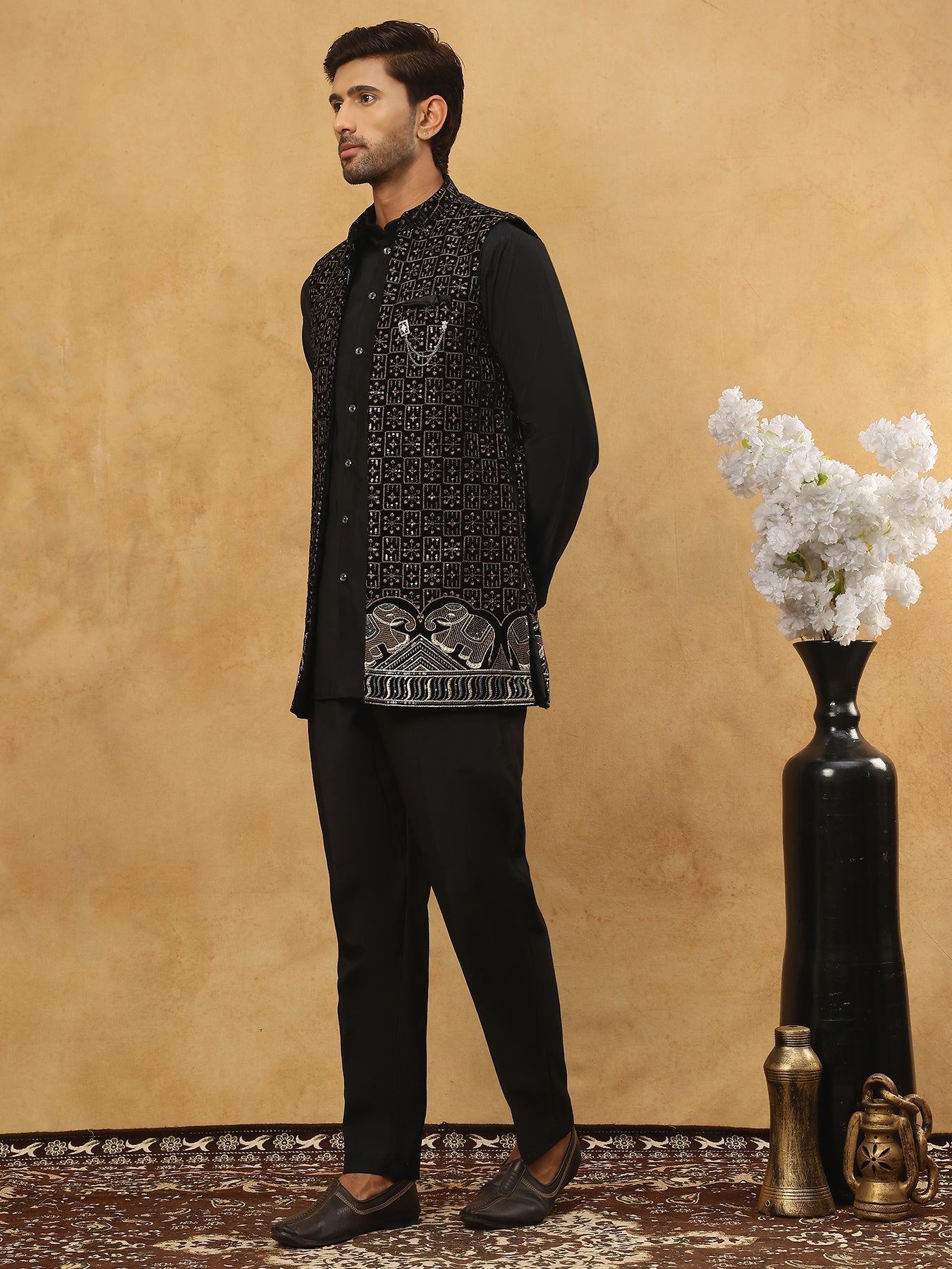 DesiQlo Men Embroidered Nehru Jacket and Kurta Pyjama S - 65KPWC_5509B