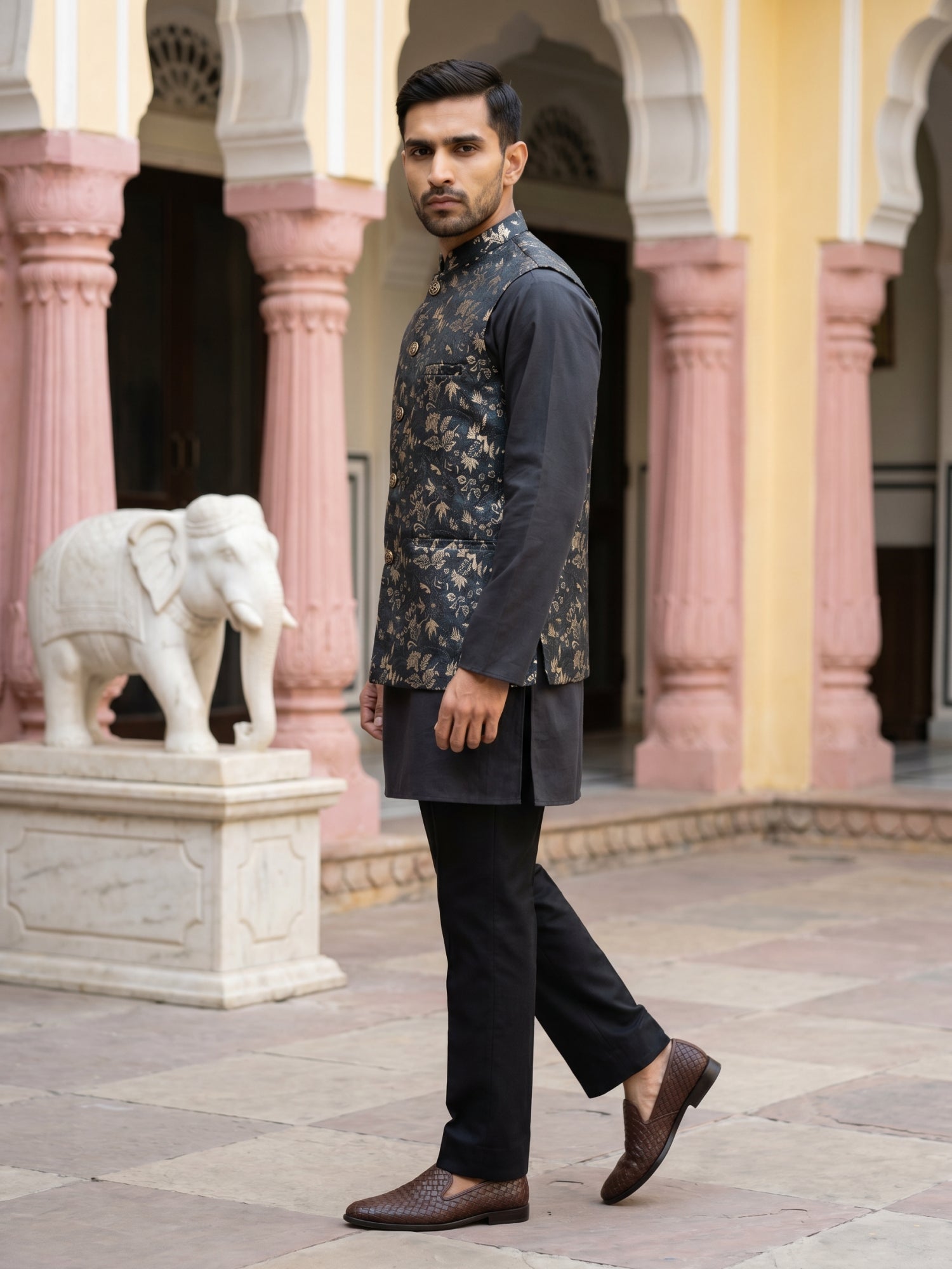 DesiQlo Men Self Design Nehru Jacket and Kurta Pyjama Set - Green