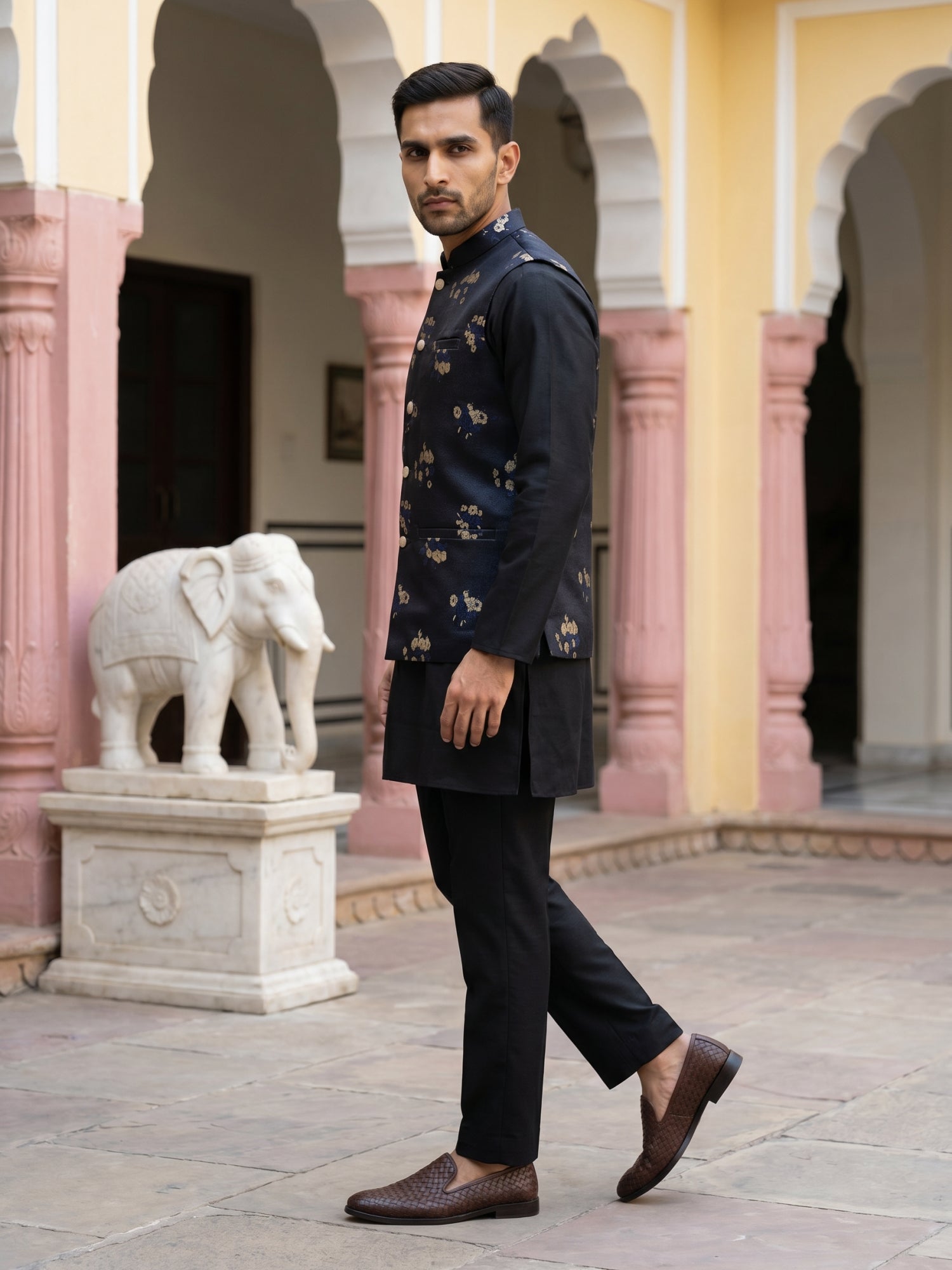 DesiQlo Men Self Design Nehru Jacket and Kurta Pyjama Set - Black