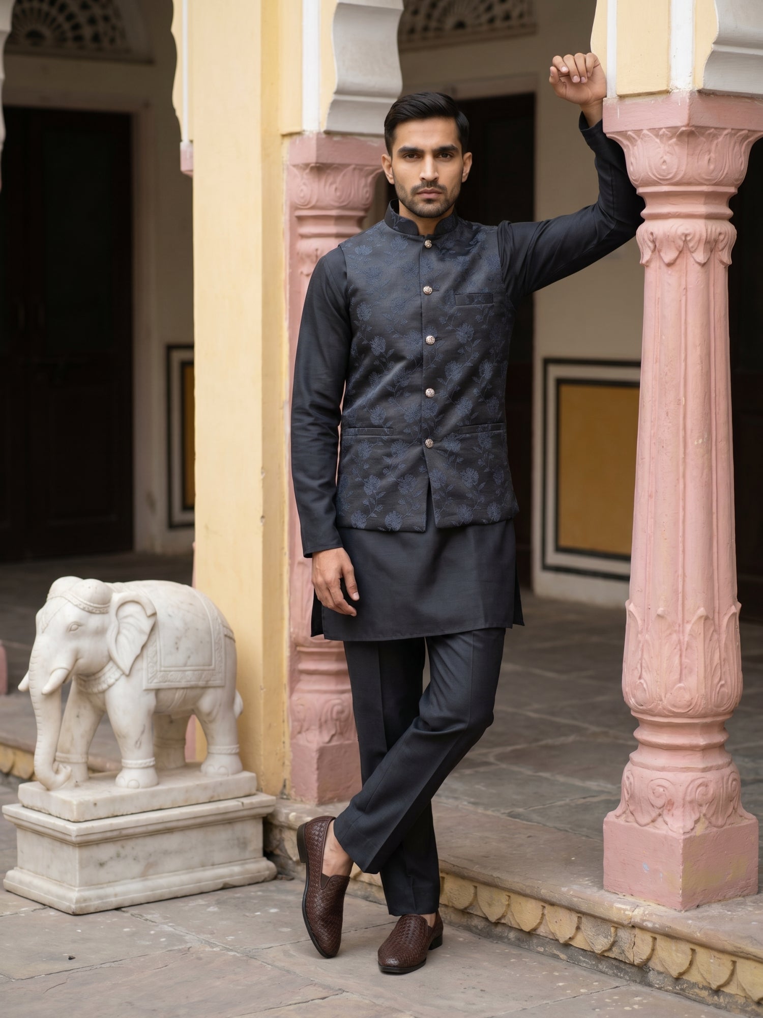 DesiQlo Men Self Design Nehru Jacket and Kurta Pyjama Set - Grey