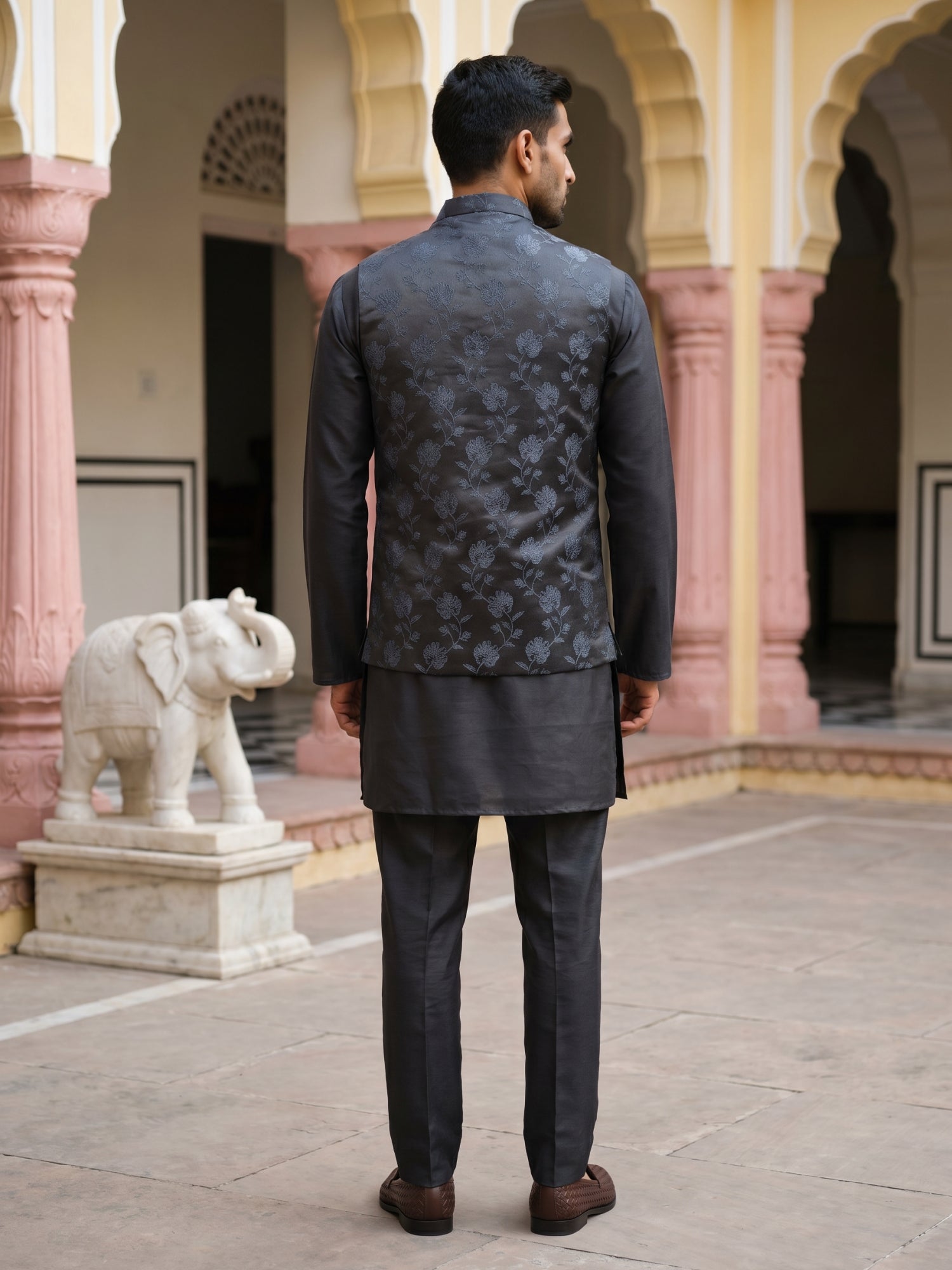 DesiQlo Men Self Design Nehru Jacket and Kurta Pyjama Set - Grey