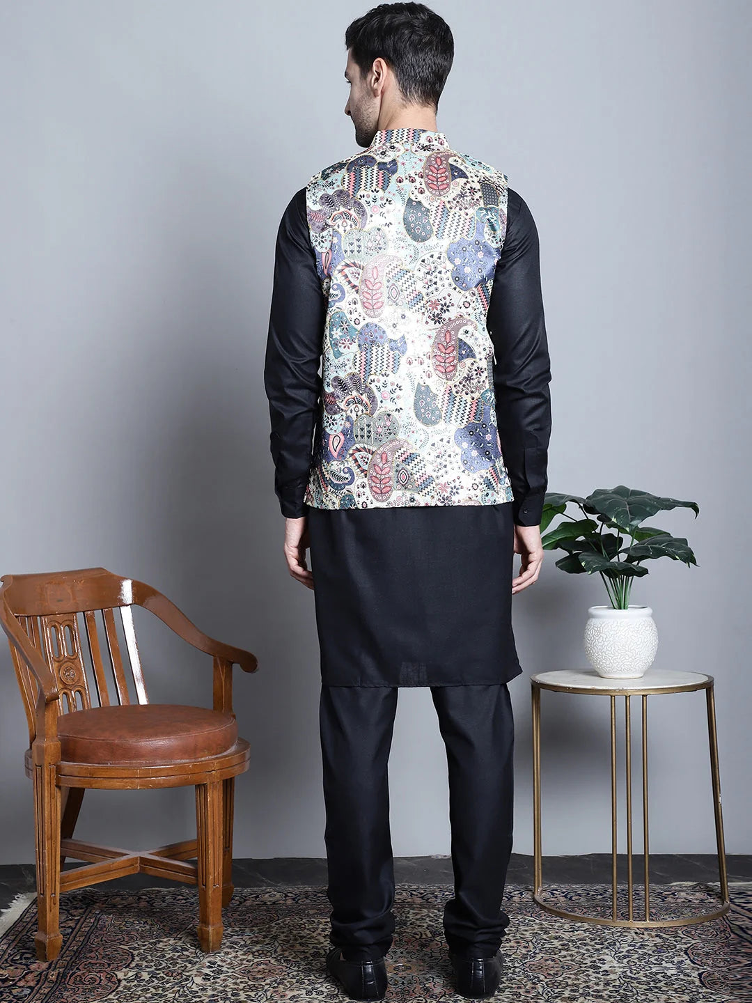 Mens Kurta Pajama with Nehru Jacket: Digital Print, Zari Work