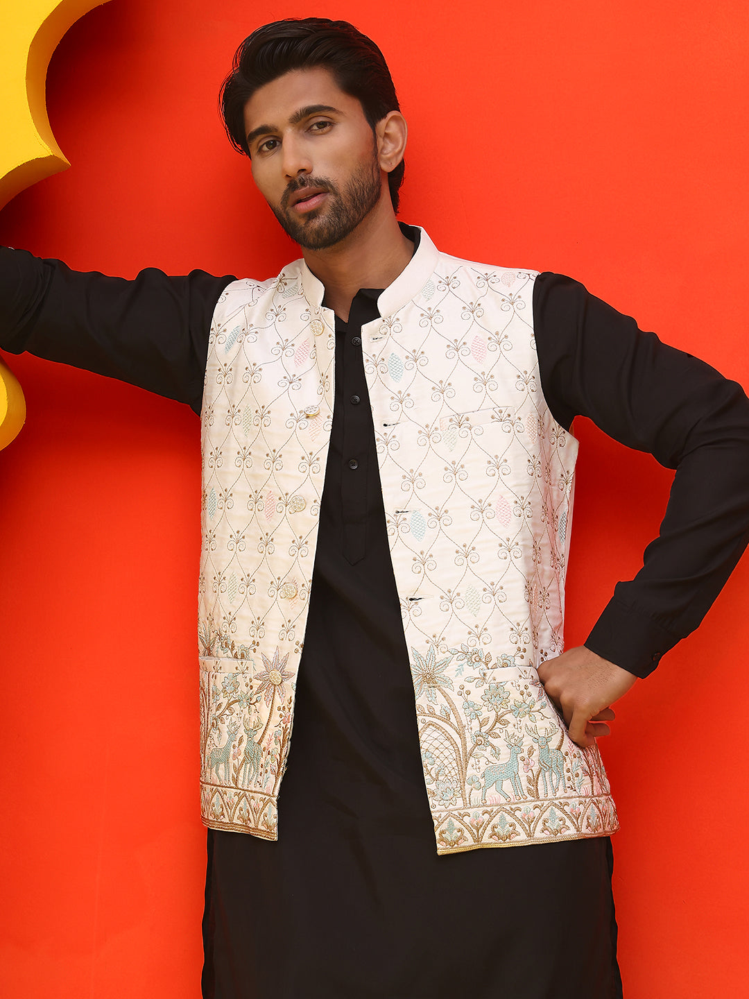 DesiQlo Men Embroidered Nehru Jacket and Kurta Pyjama S - JO 4whi 2