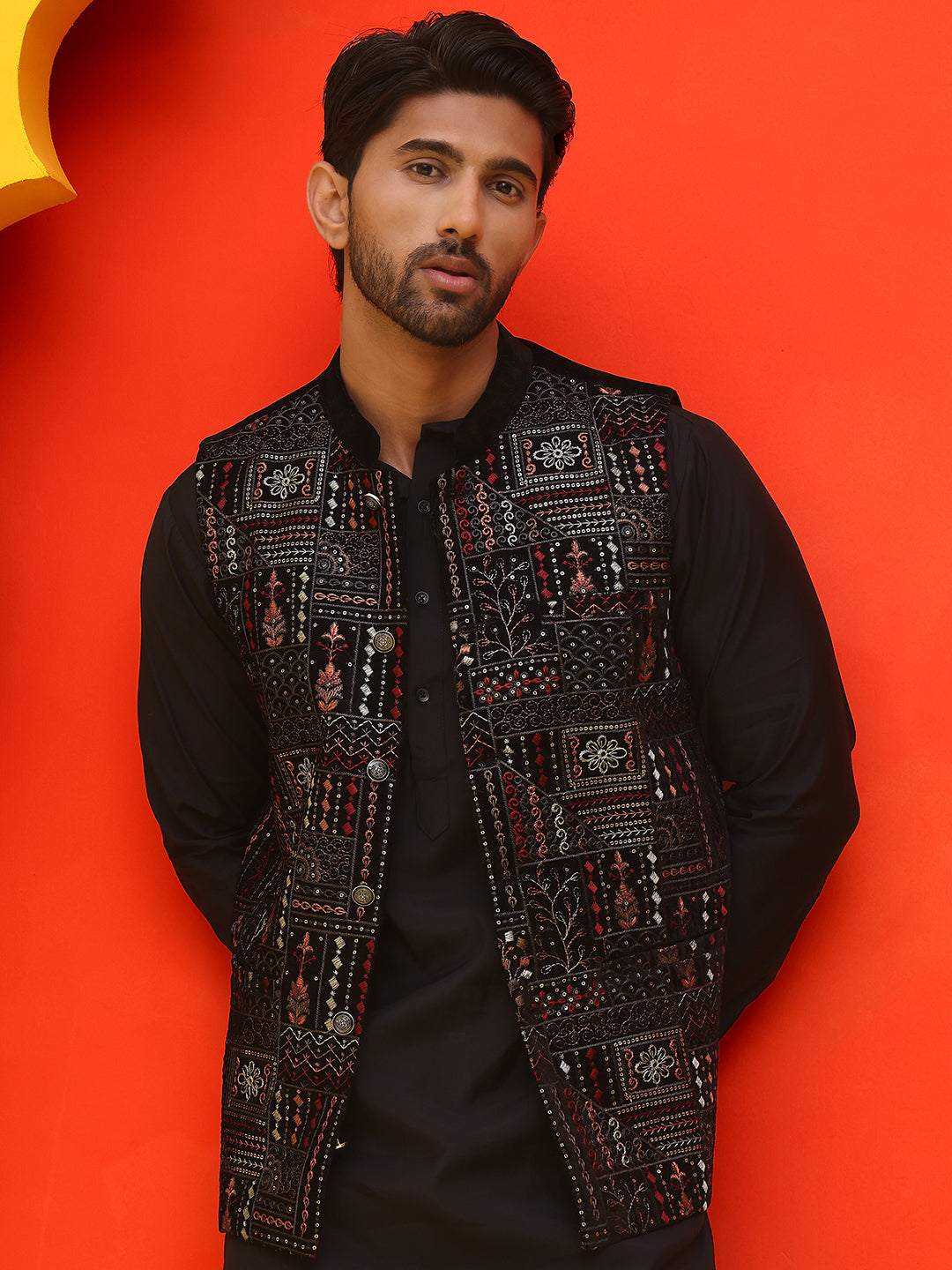 DesiQlo Men Embroidered Nehru Jacket and Kurta Pyjama S - JO 5black