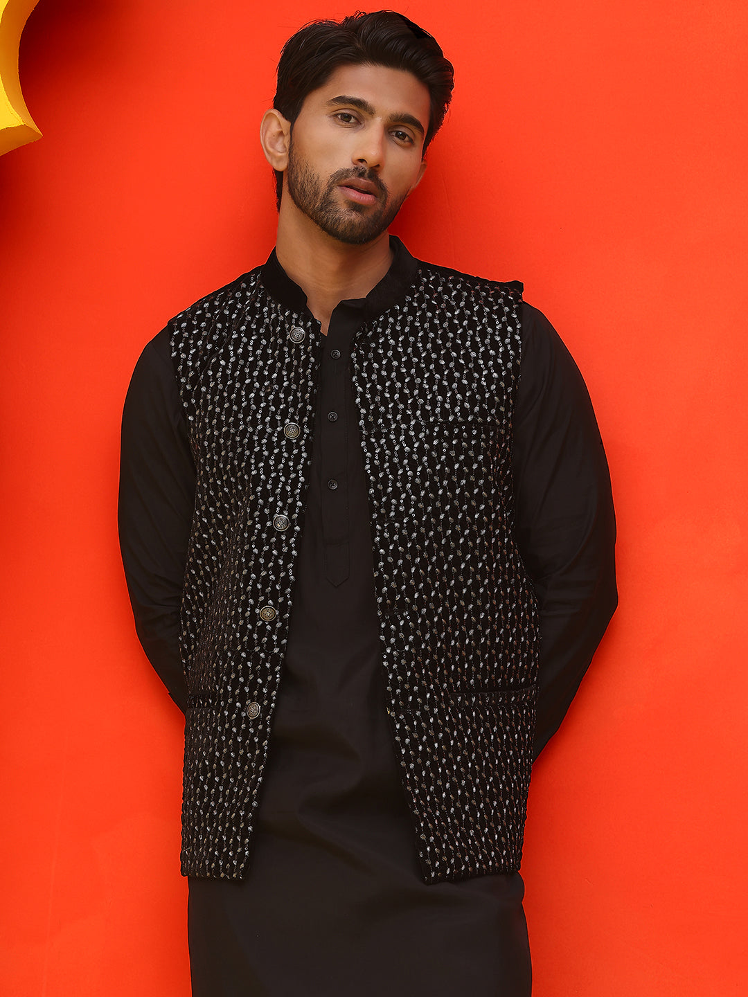DesiQlo Men Embroidered Nehru Jacket and Kurta Pyjama S - JO 6black