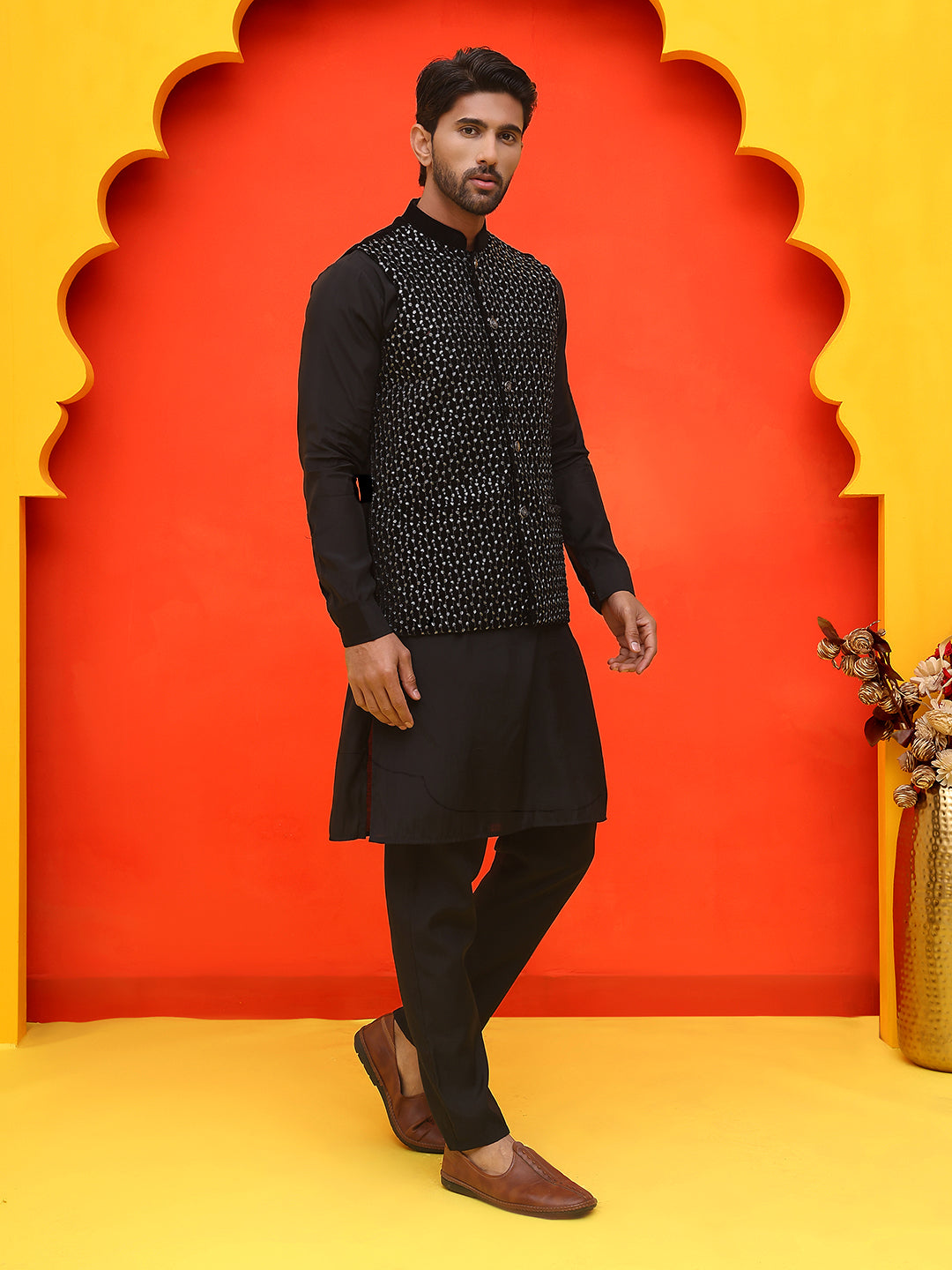 DesiQlo Men Embroidered Nehru Jacket and Kurta Pyjama S - JO 6black