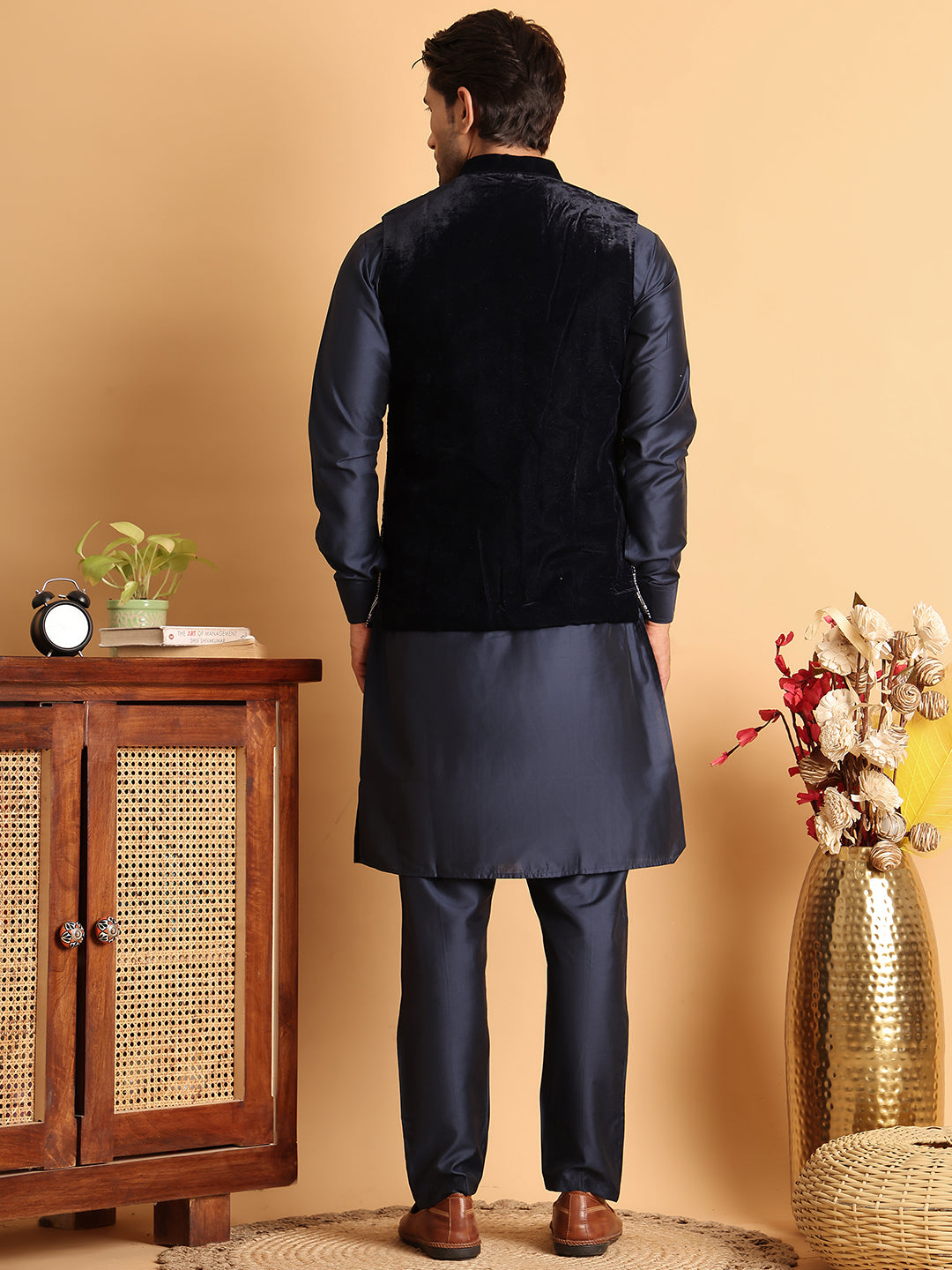 DesiQlo Men Embroidered Nehru Jacket and Kurta Pyjama S - JO 19navy