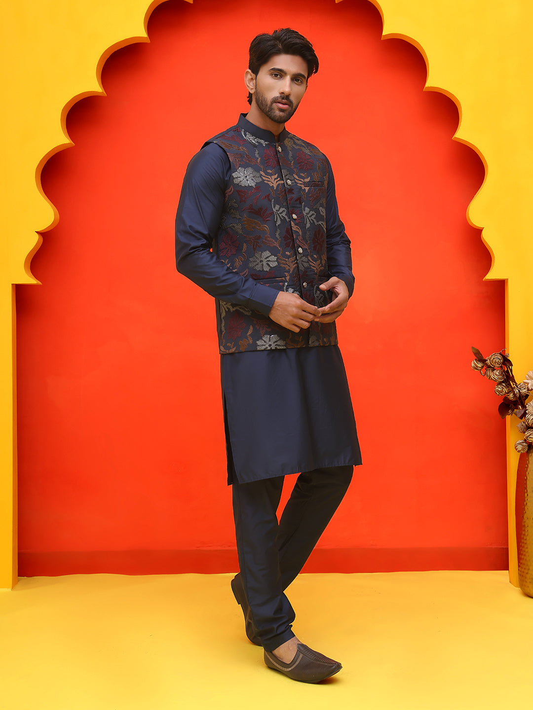 DesiQlo Men Embroidered Nehru Jacket and Kurta Pyjama S - JOKPWC_592N_
