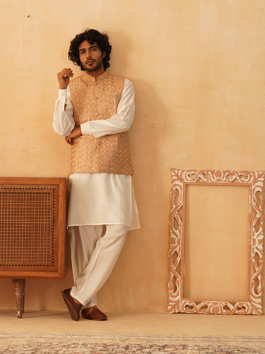 DesiQlo Men Embroidered Nehru Jacket and Kurta Pyjama S - JO 4brown