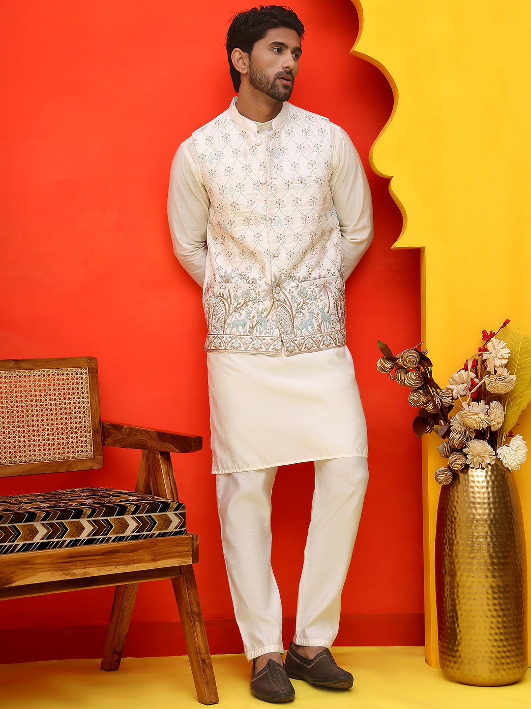 DesiQlo Men Embroidered Nehru Jacket and Kurta Pyjama S - JO 4whi 3
