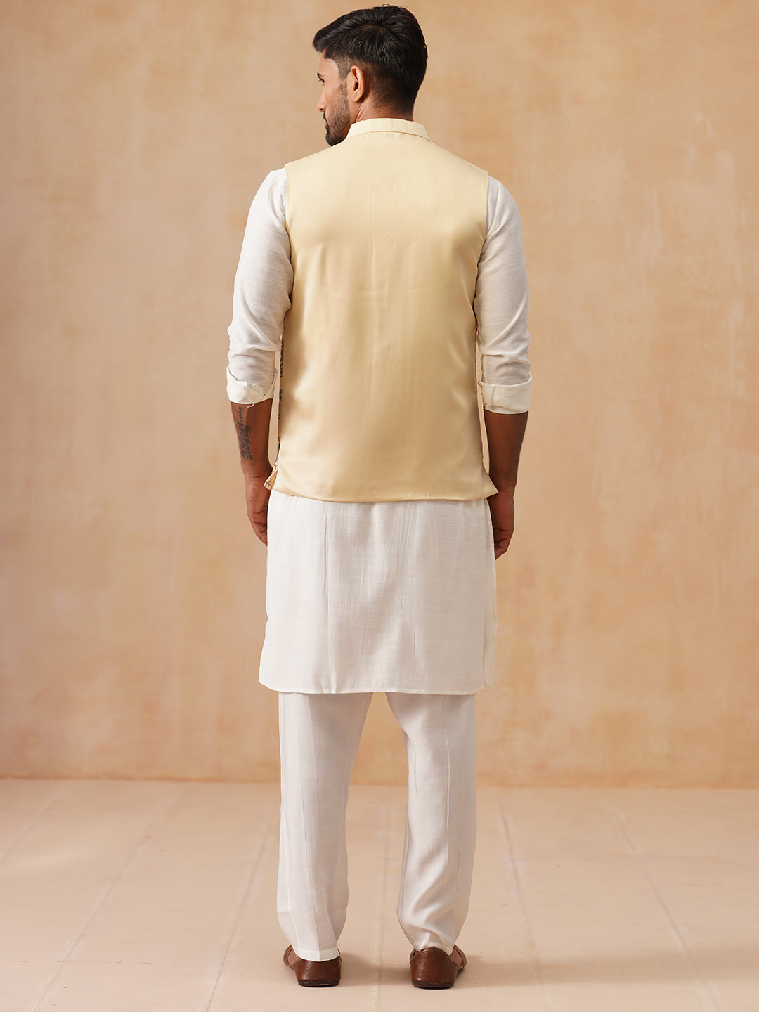 DesiQlo Men Embroidered Nehru Jacket and Kurta Pyjama S - JO yellow