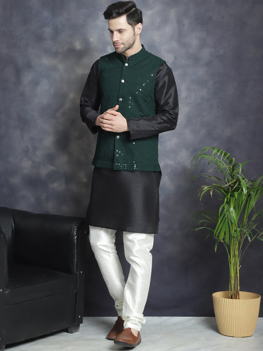 DesiQlo Men Embroidered Nehru Jacket and Kurta Pyjama S - JO 0olive