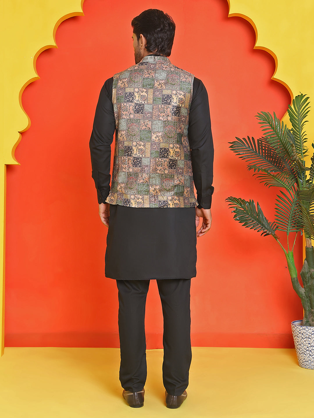 DesiQlo Men Printed Nehru Jacket and Kurta Pyjama Set - - JO 2peach