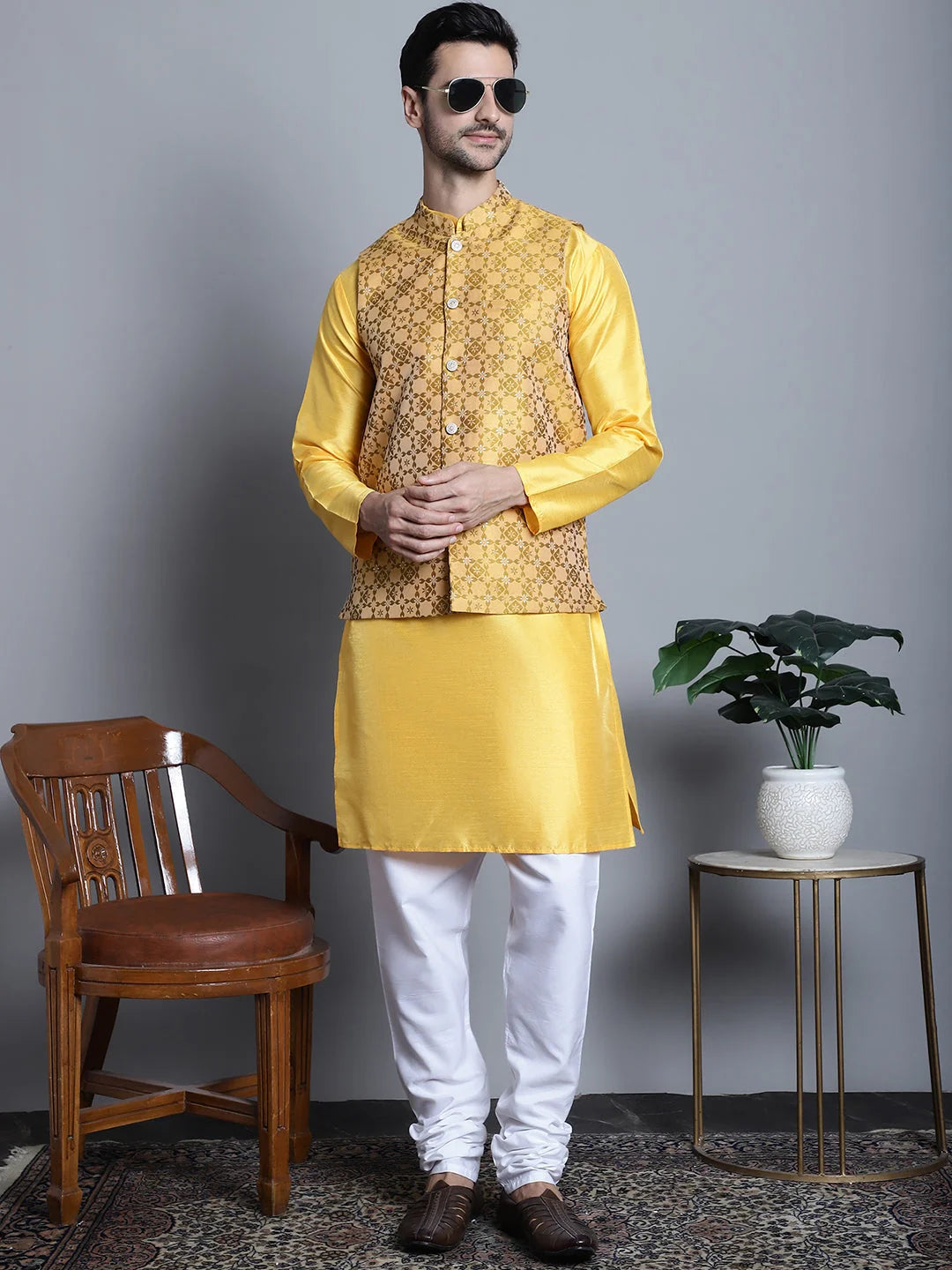 Men's Woven Nehru Jacket & Kurta Pajama Set | Ethnic Fashion
