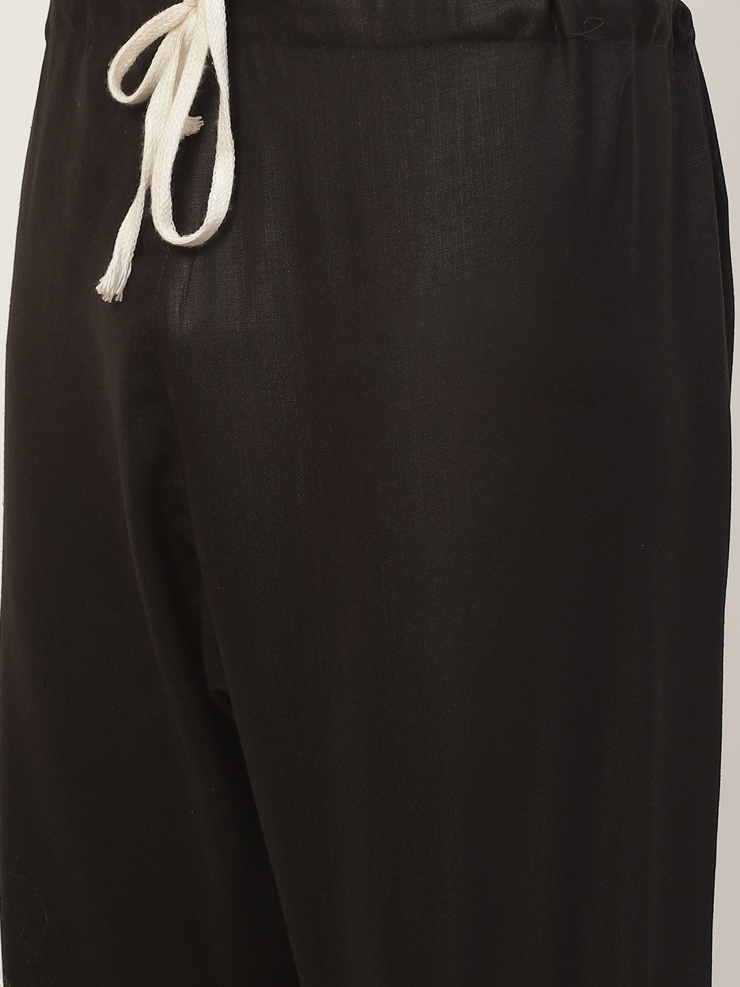 DesiQlo Men Ethnic Set with waistcoat - Black
