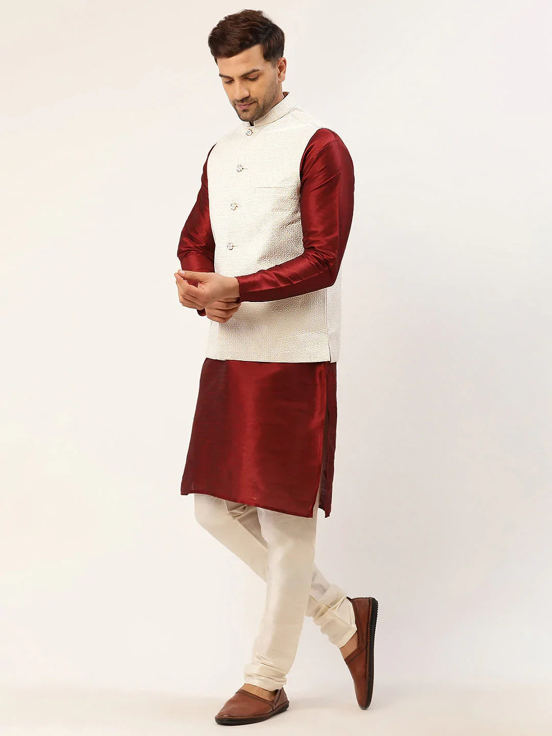 DesiQlo Men Ethnic Set with waistcoat - White
