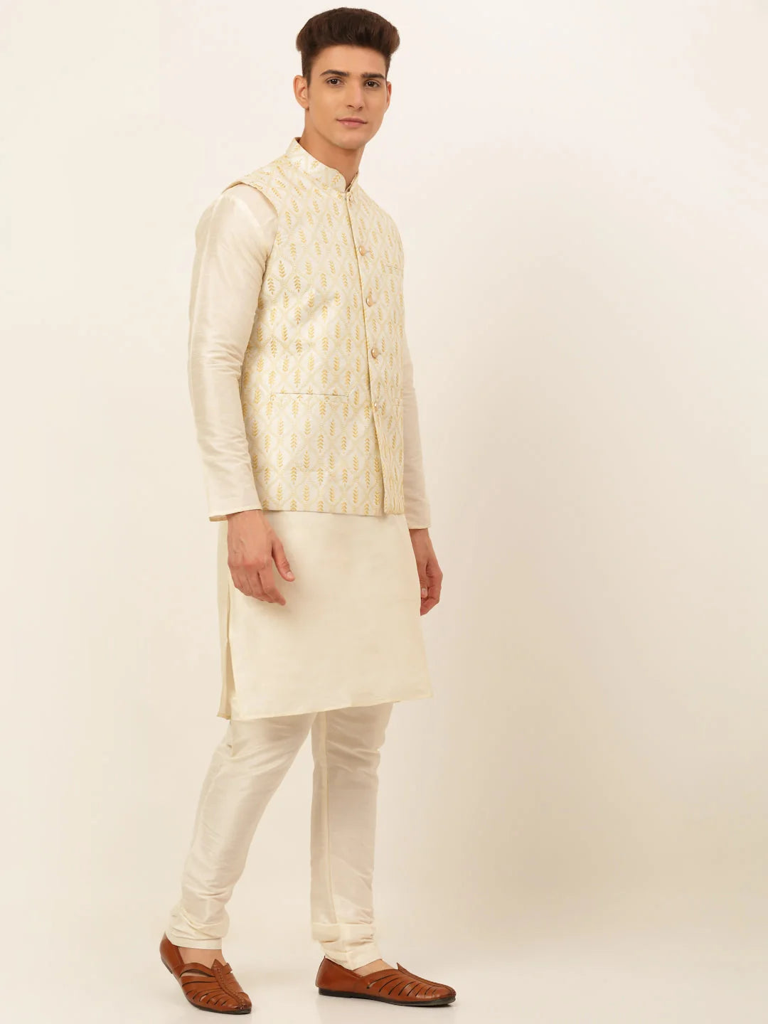 Silver Cotton Blend Kurta Pajama Set with Nehru Jacket