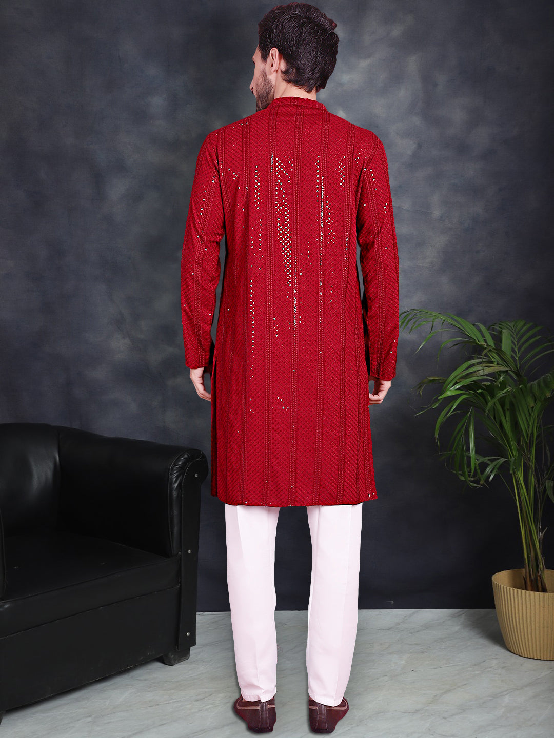 DesiQlo Men Embroidered Kurta Pyjama Set - Red