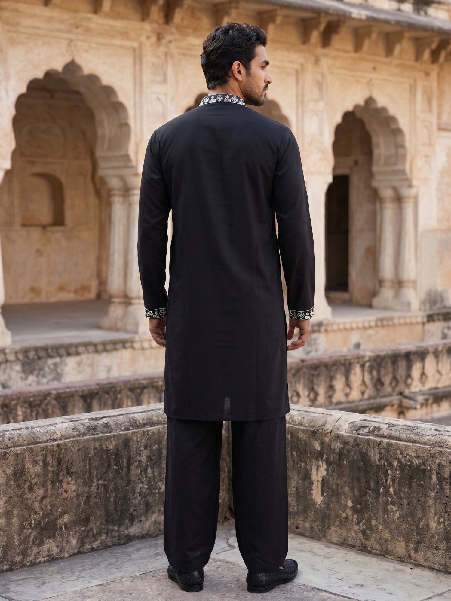 DesiQlo Men Embroidered Kurta Pyjama Set - Black - JOKP_PJ11B_5045Blac