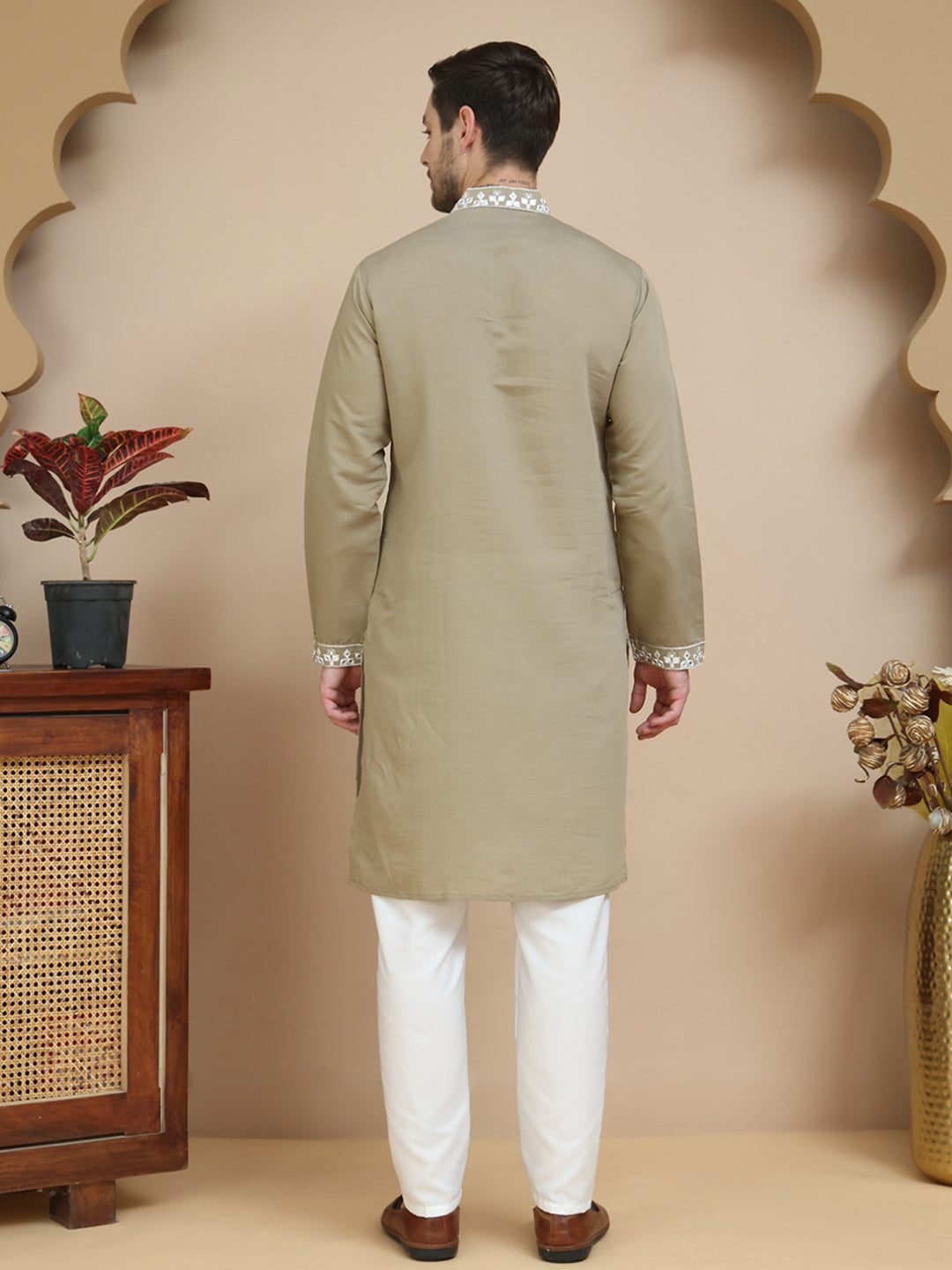 DesiQlo Men Embroidered Kurta Pyjama Set - Brown - JOKP_P_5045Brown_S