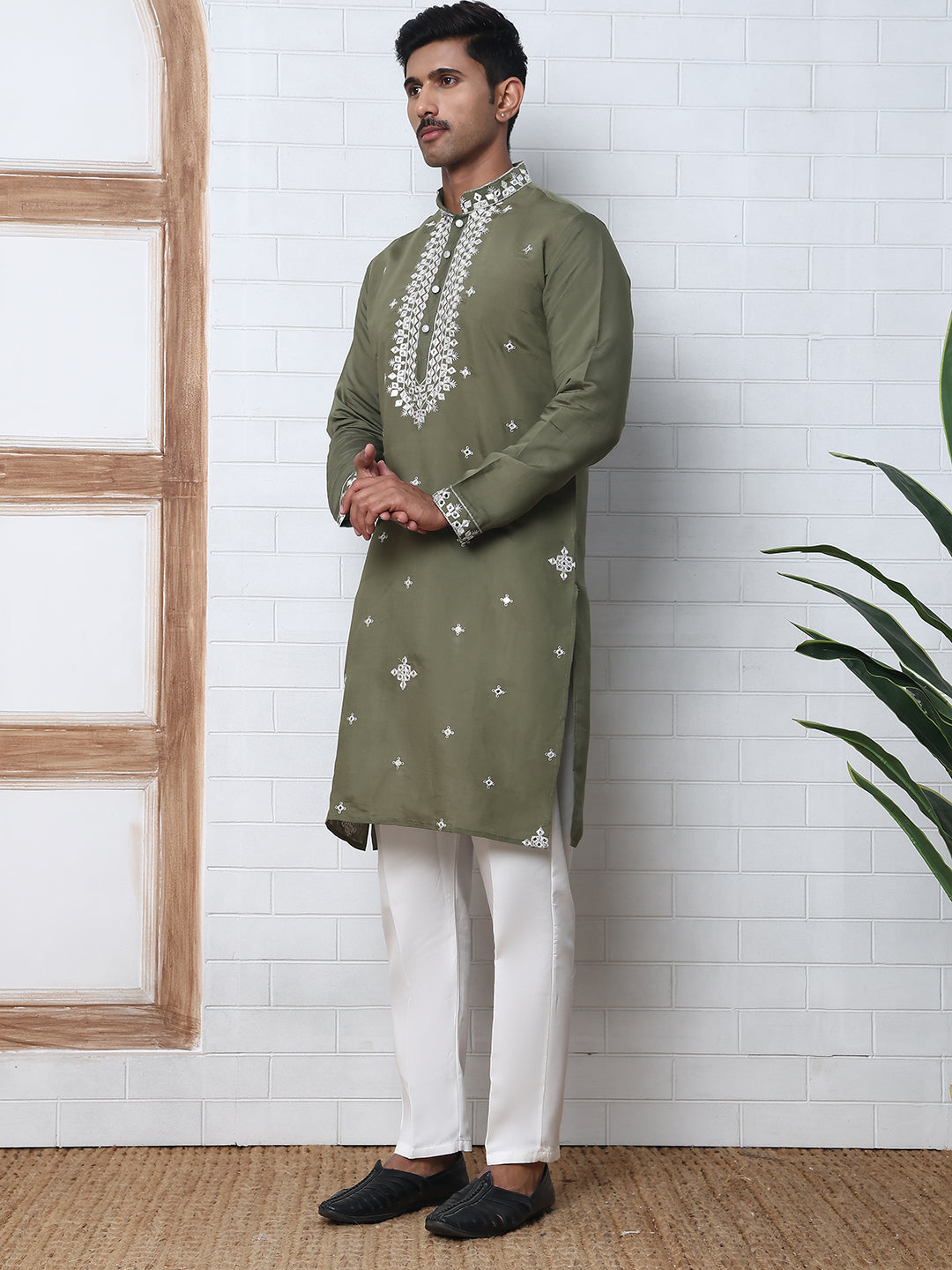 DesiQlo Men Embroidered Kurta Pyjama Set - Green - JOKP_P_5045Olive_S