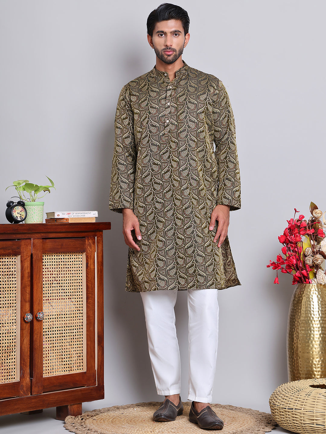 DesiQlo Men Woven Design Kurta Pyjama Set - Black