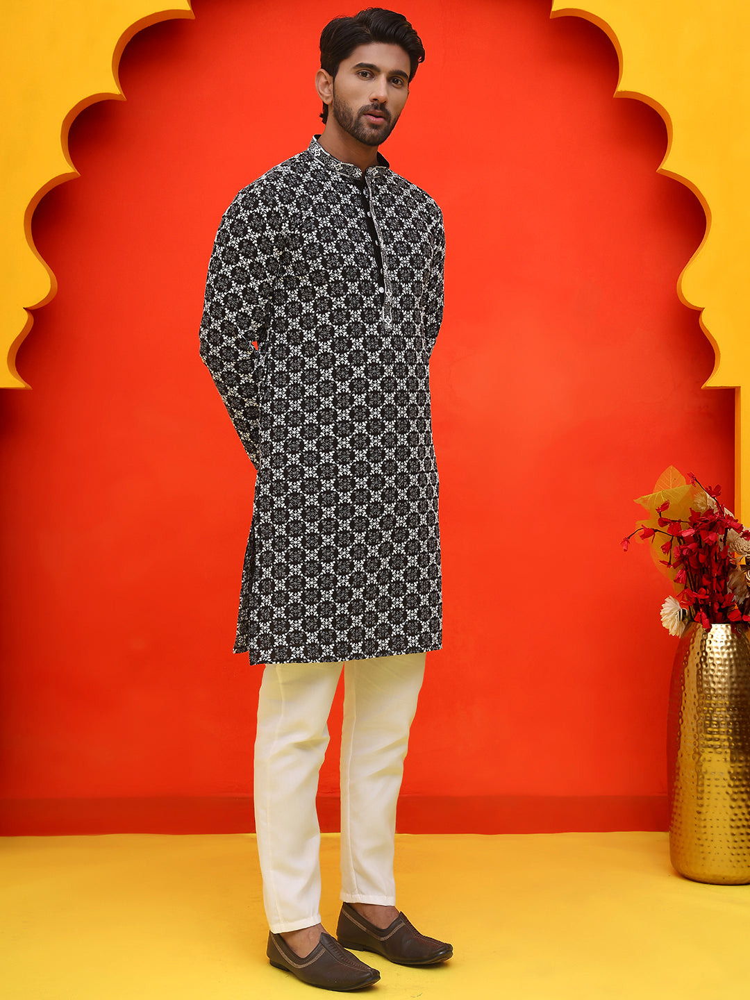 DesiQlo Men Embroidered Kurta Pyjama Set - Black - JOKP_P_5092Black_S