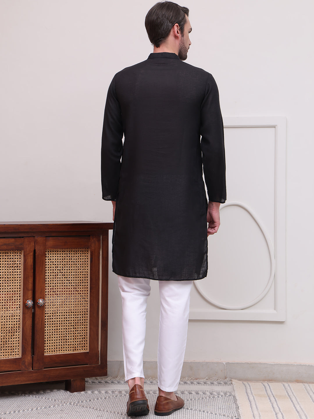 DesiQlo Men Solid Kurta Pyjama Set - Black - JOKP_P_5101Black_S