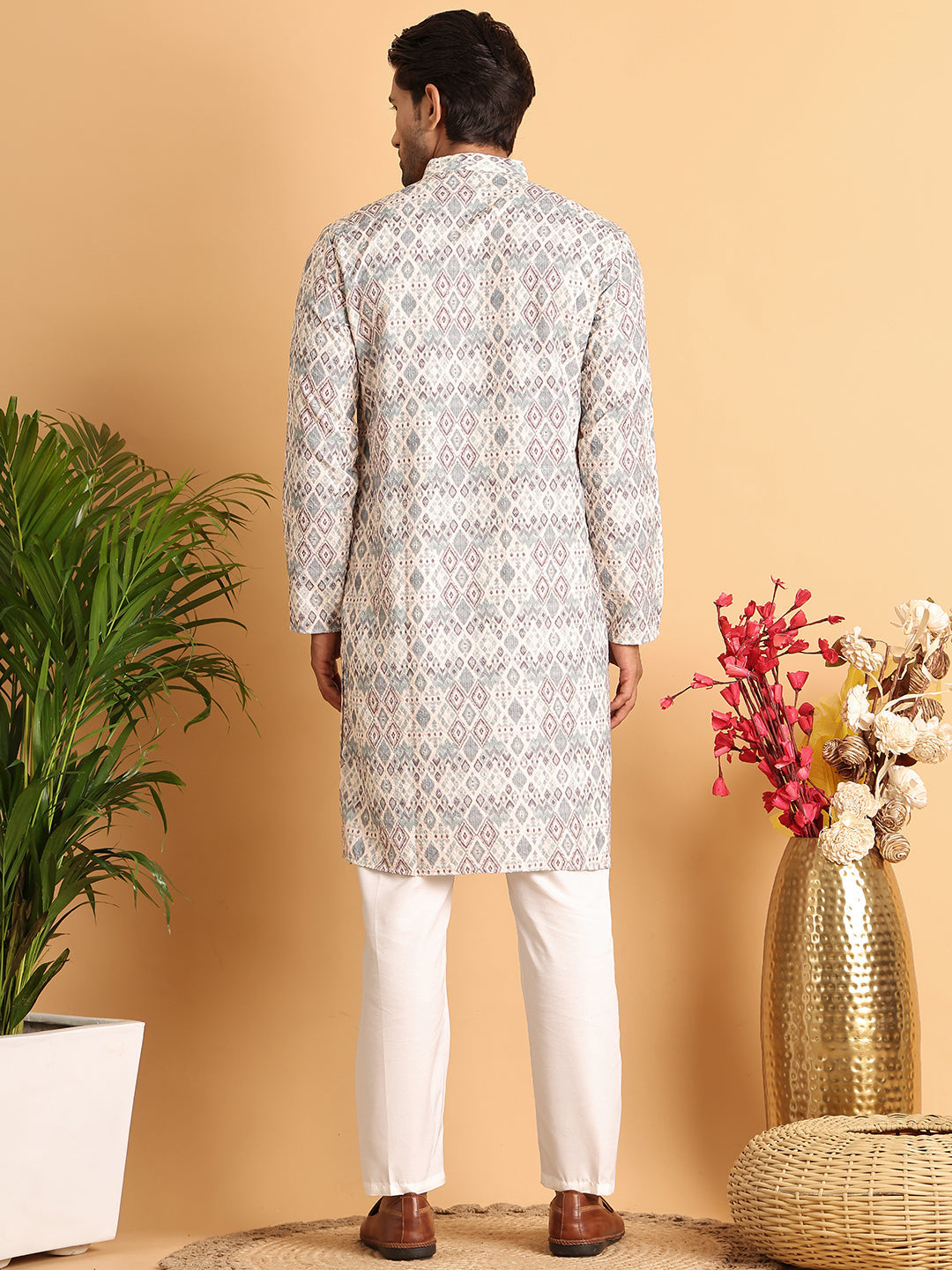 DesiQlo Men Embroidered Kurta Pyjama Set - White - JOKP_P_5109Off-Whit