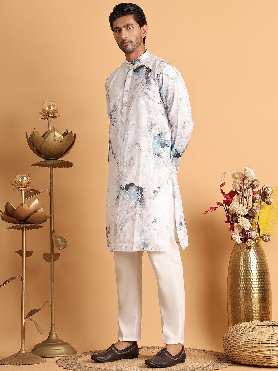 DesiQlo Men Embroidered Kurta Pyjama Set - Blue - JOKP_P_5112Blue_S