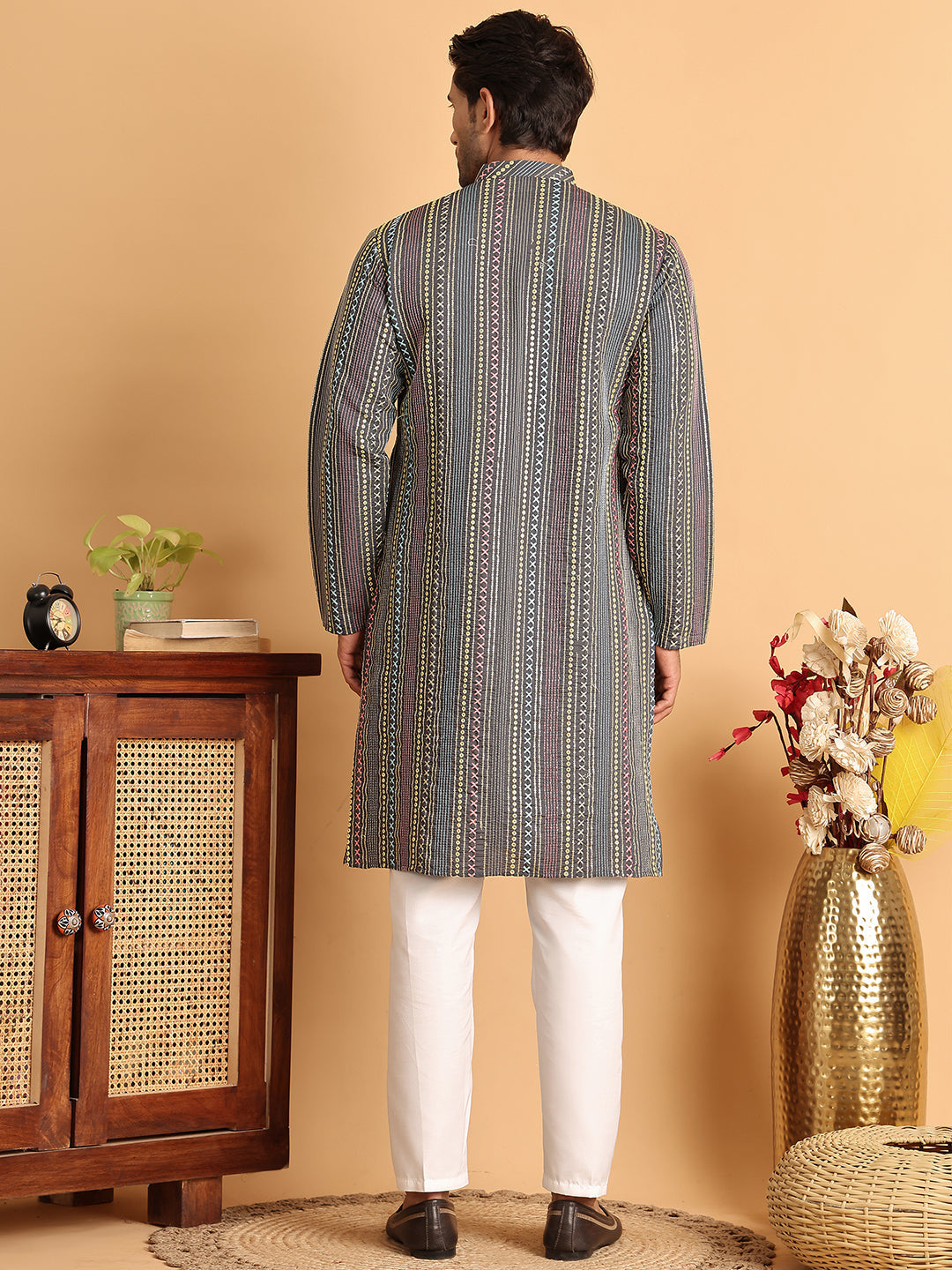 DesiQlo Men Embroidered Kurta Pyjama Set - Grey - JOKP_P_5119Grey_S