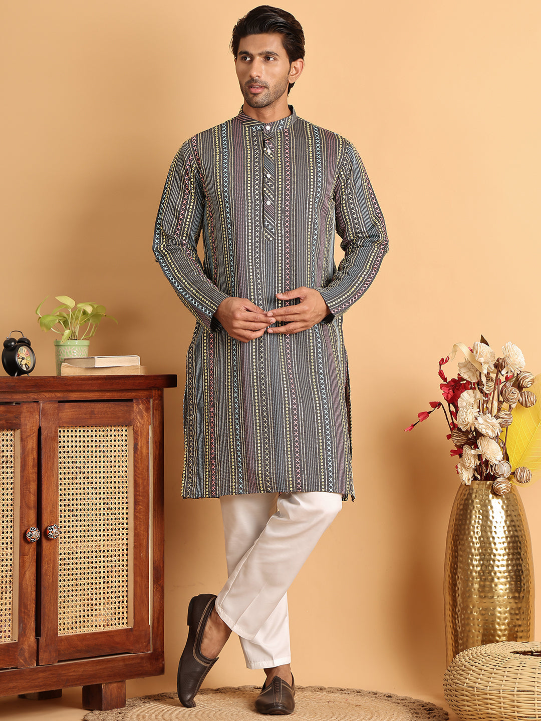 DesiQlo Men Embroidered Kurta Pyjama Set - Grey - JOKP_P_5119Grey_S