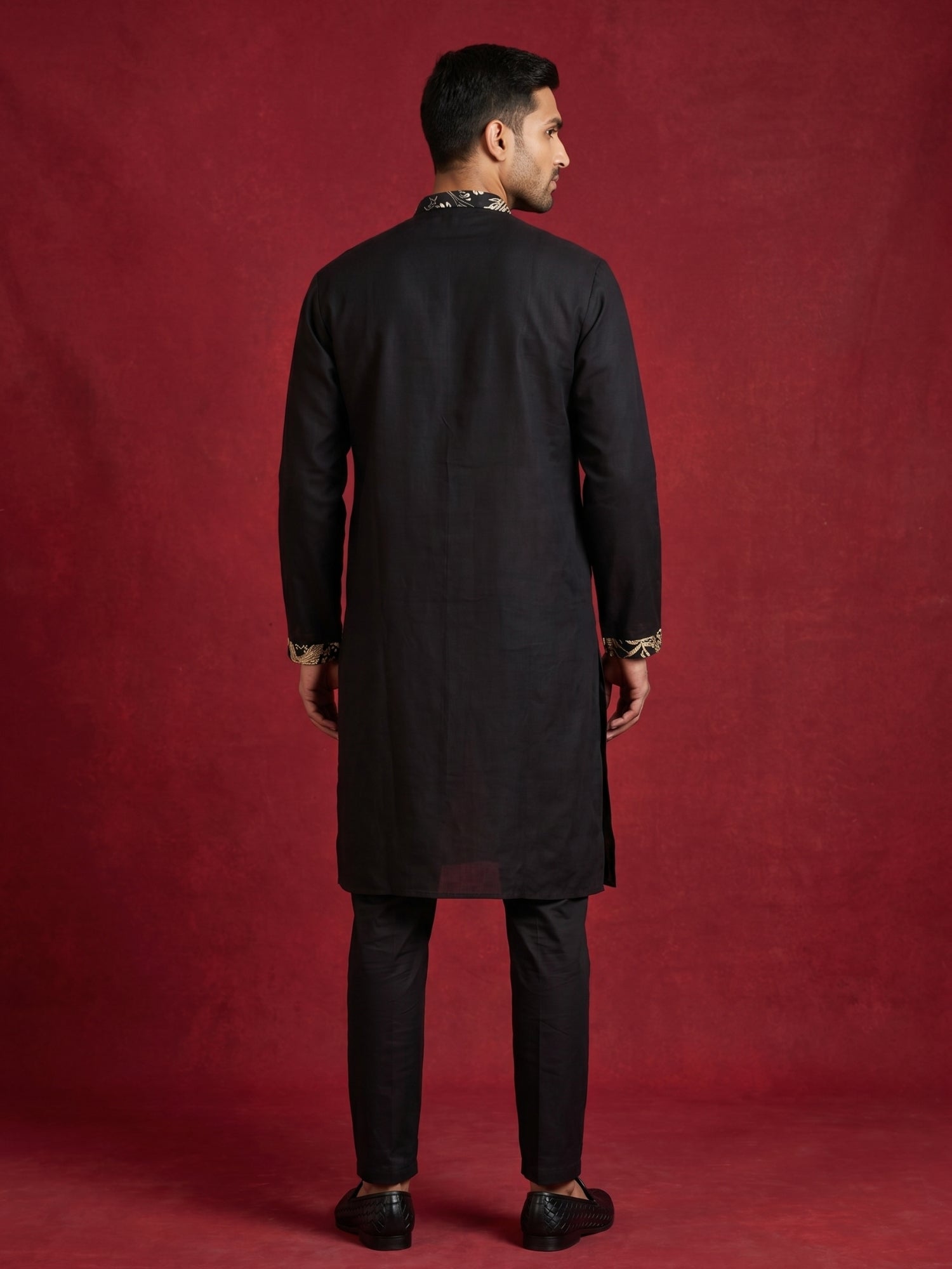 DesiQlo Men Embroidered Kurta Pyjama Set - Black - JOKP_B-P_5138Black_