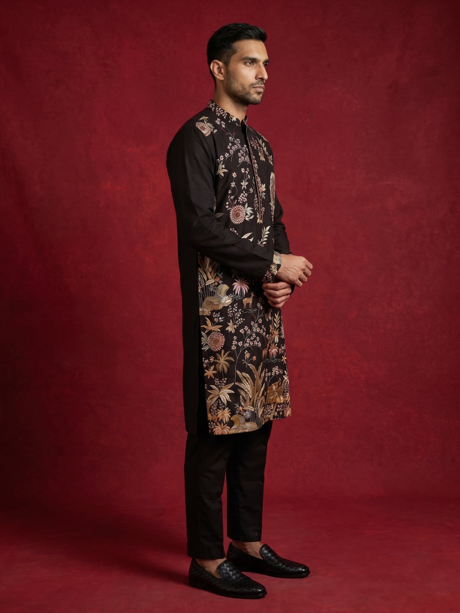 DesiQlo Men Embroidered Kurta Pyjama Set - Black - JOKP_B-P_5138Black_