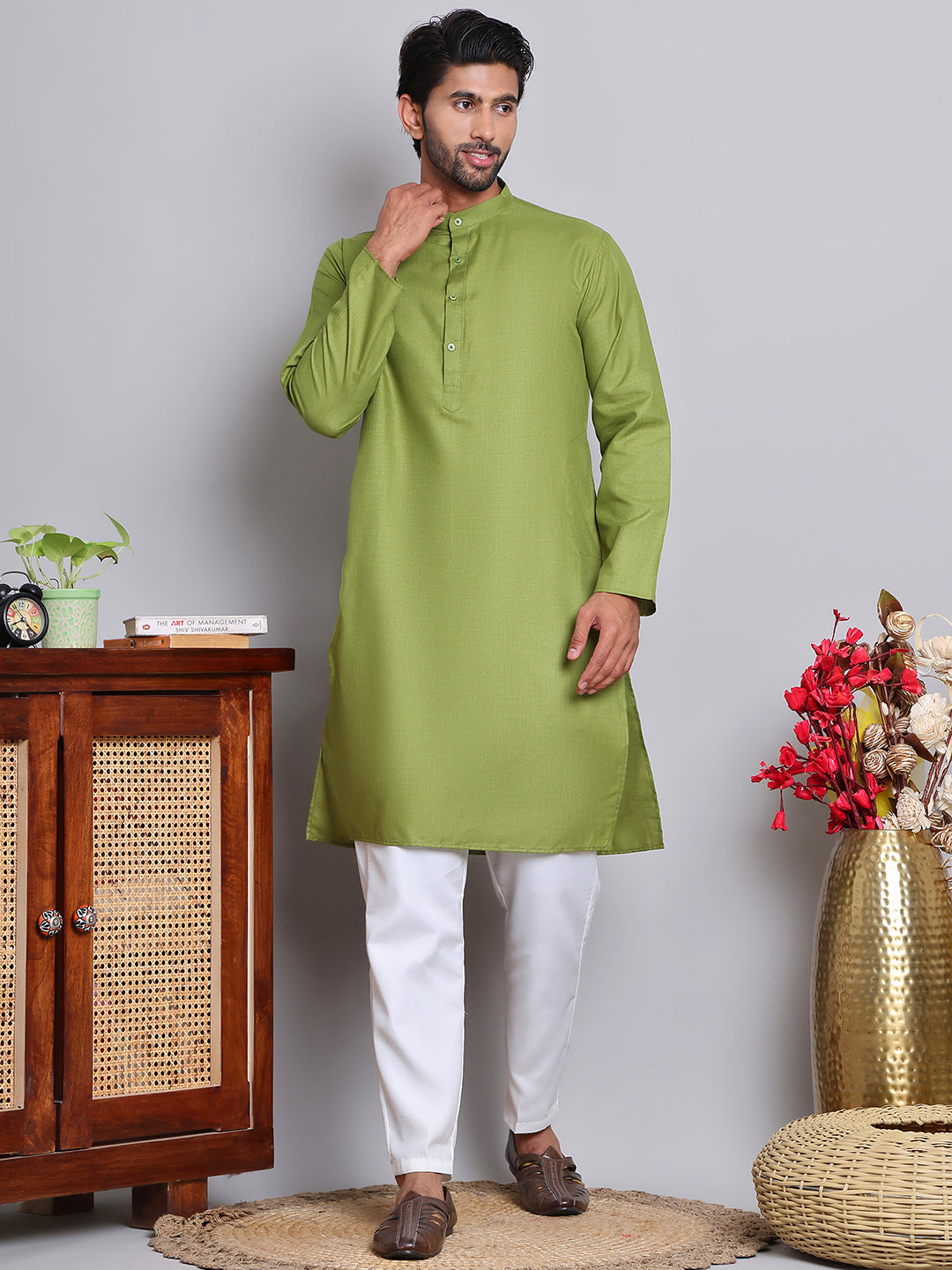 DesiQlo Men Solid Kurta Pyjama Set - Green - JOKP_5144Olive_S