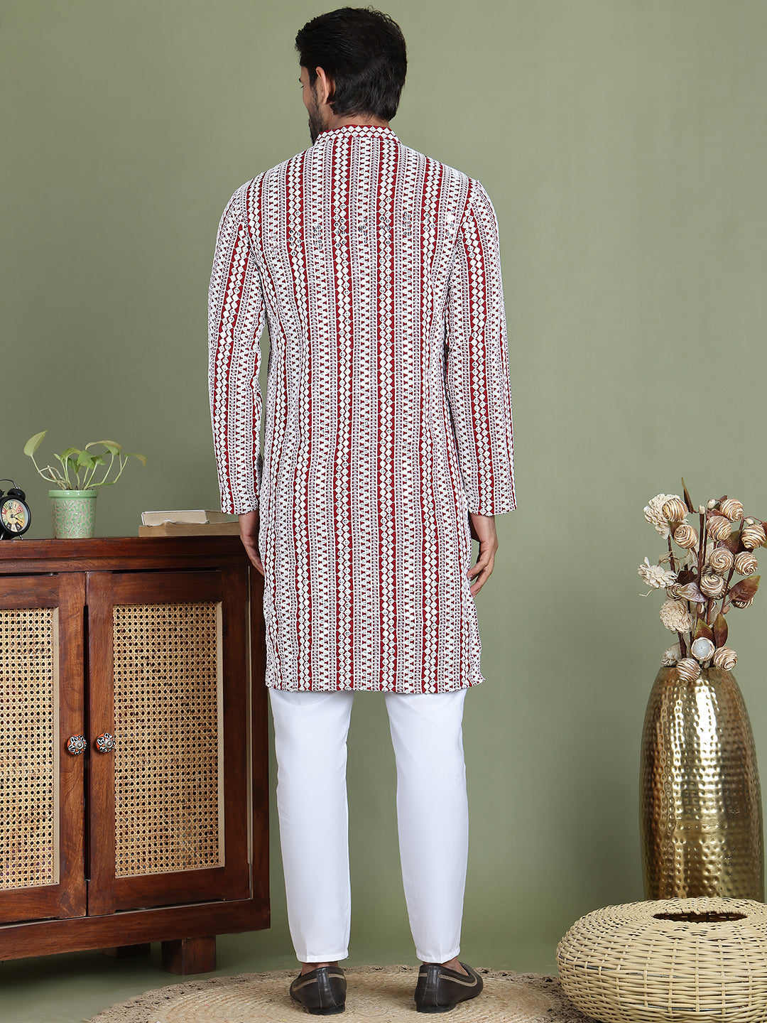 DesiQlo Men Embroidered Kurta Pyjama Set - Maroon - JOKP_5146Maroon_S