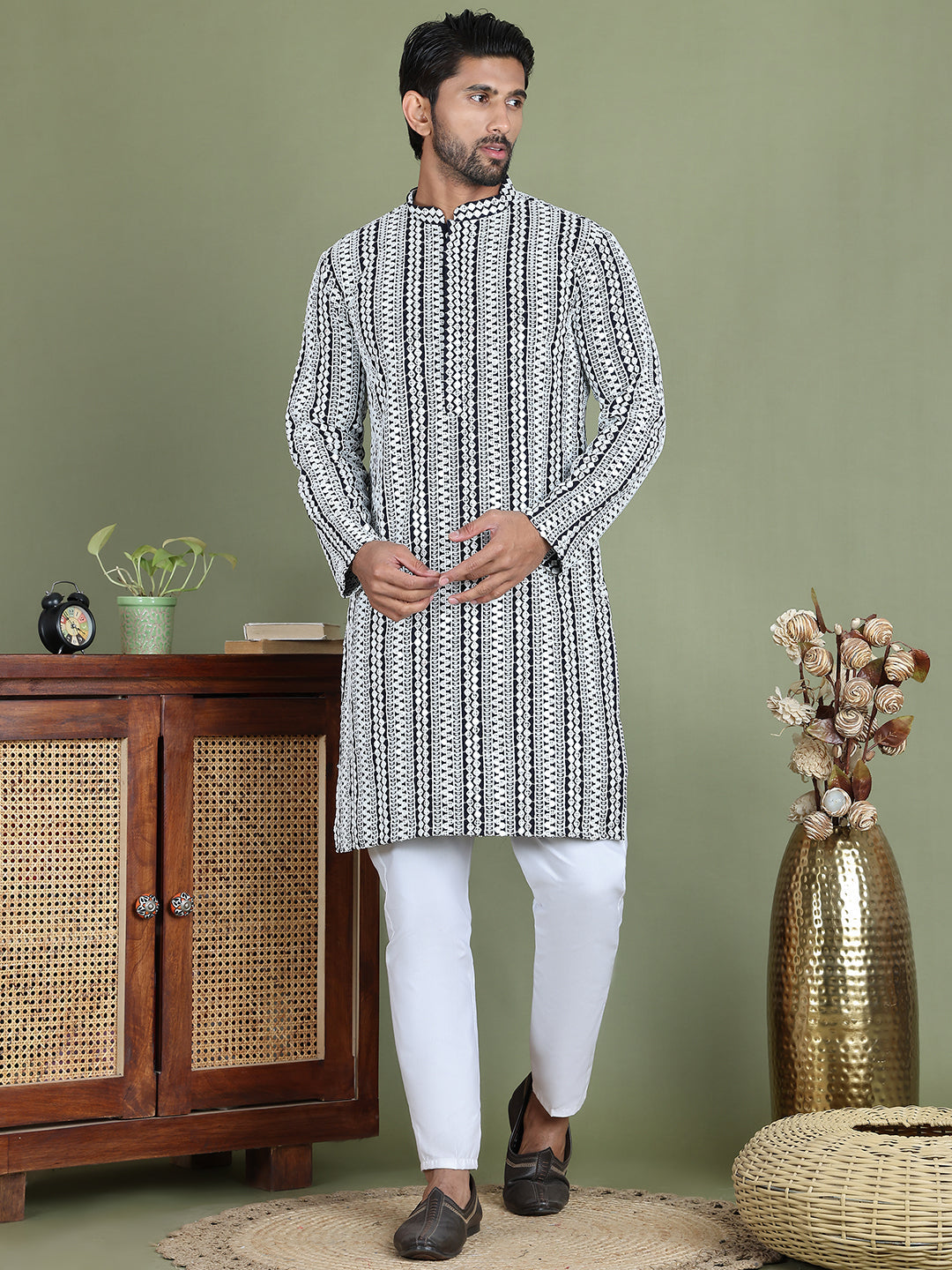 DesiQlo Men Embroidered Kurta Pyjama Set - Blue - JOKP_5146Navy_S