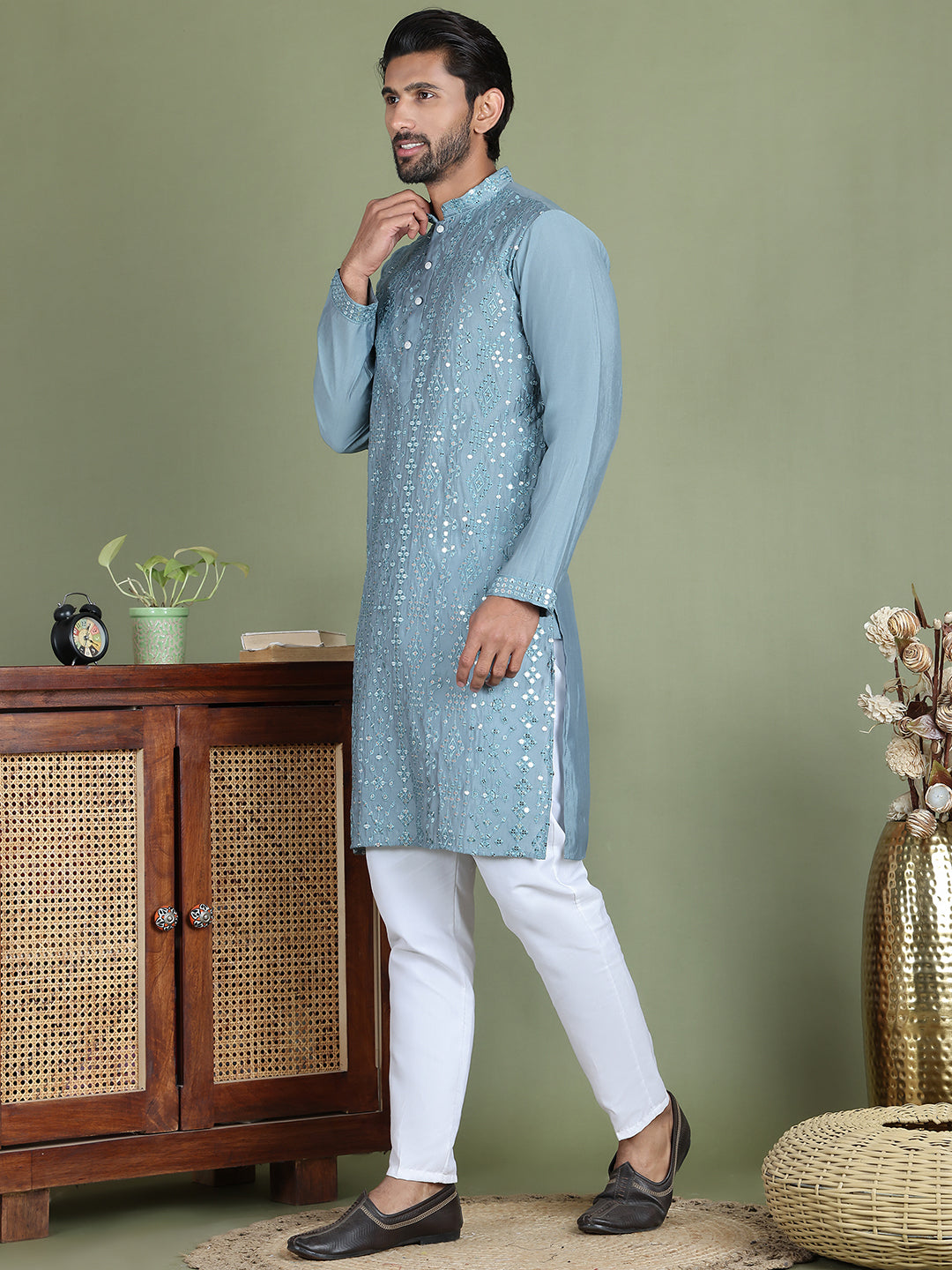 DesiQlo Men Embroidered Kurta Pyjama Set - Blue - JOKP_5149Blue_S