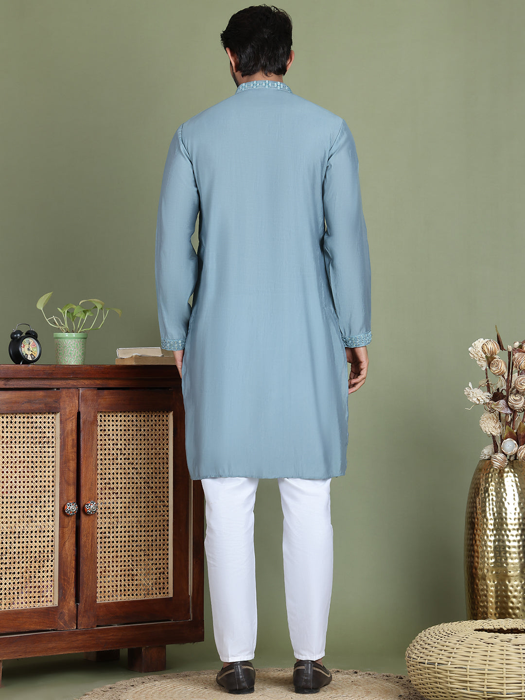 DesiQlo Men Embroidered Kurta Pyjama Set - Blue - JOKP_5149Blue_S