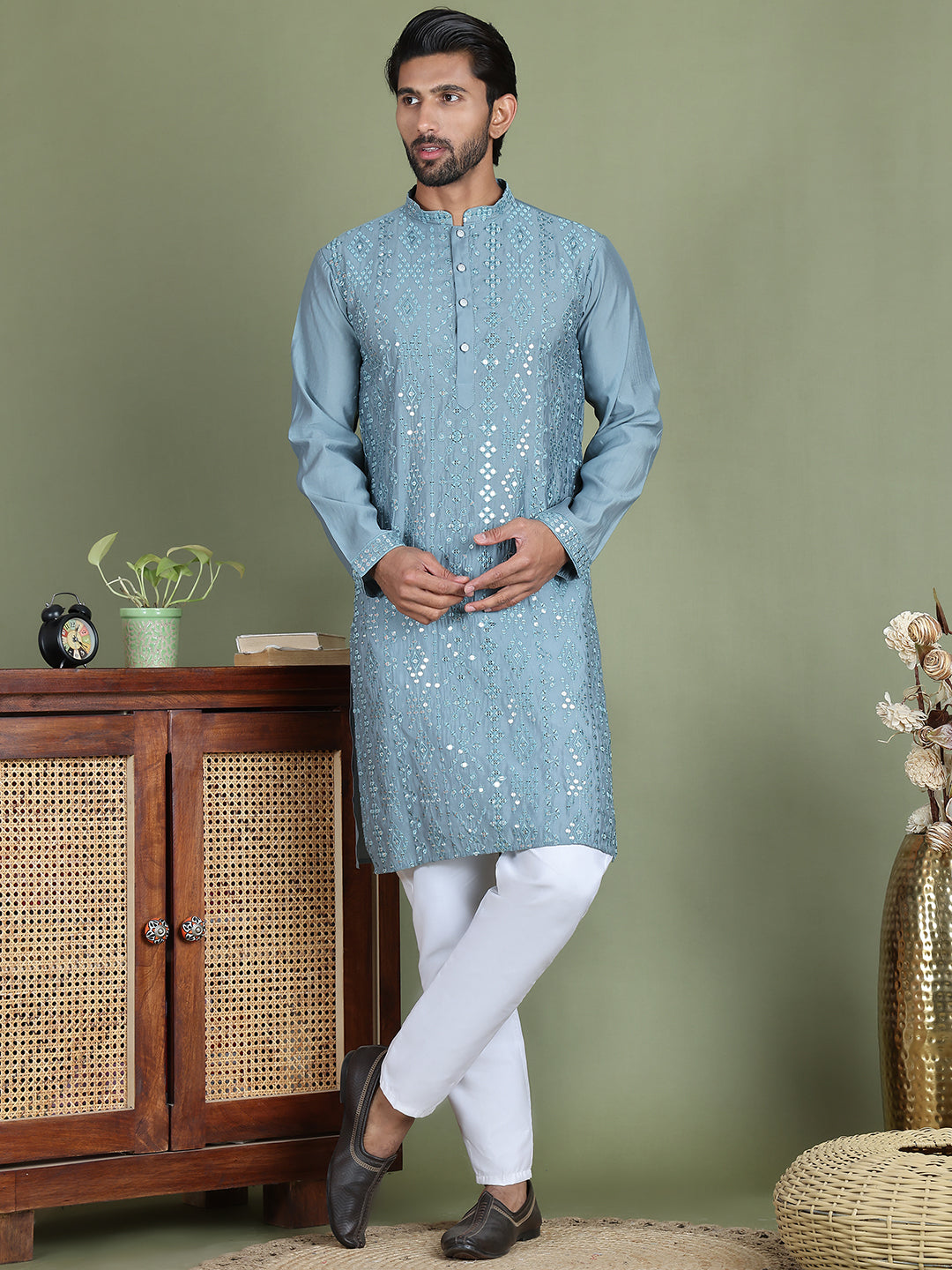 DesiQlo Men Embroidered Kurta Pyjama Set - Blue - JOKP_5149Blue_S