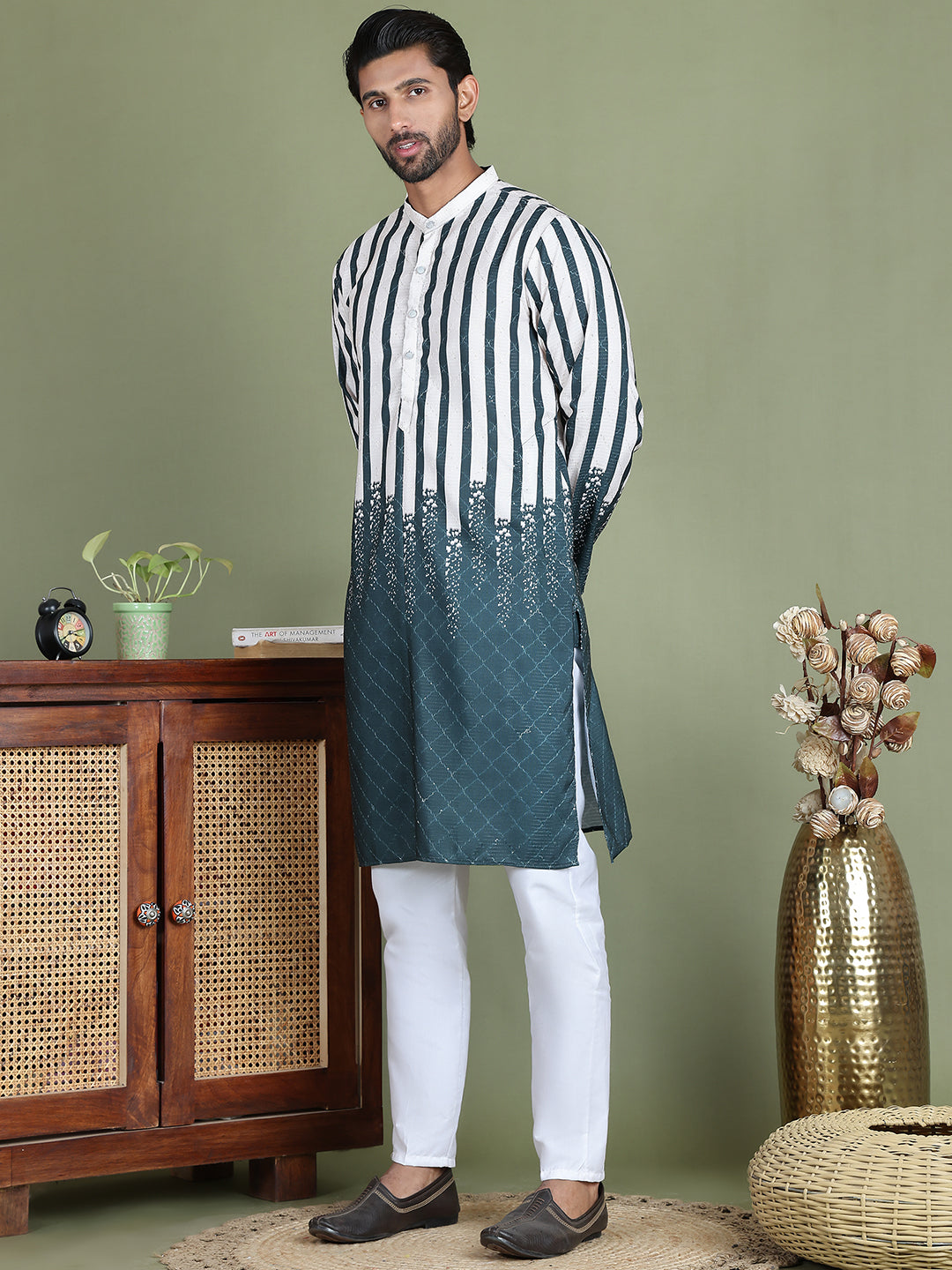 DesiQlo Men Printed Kurta Pyjama Set - Green - JOKP_5152Teal_S