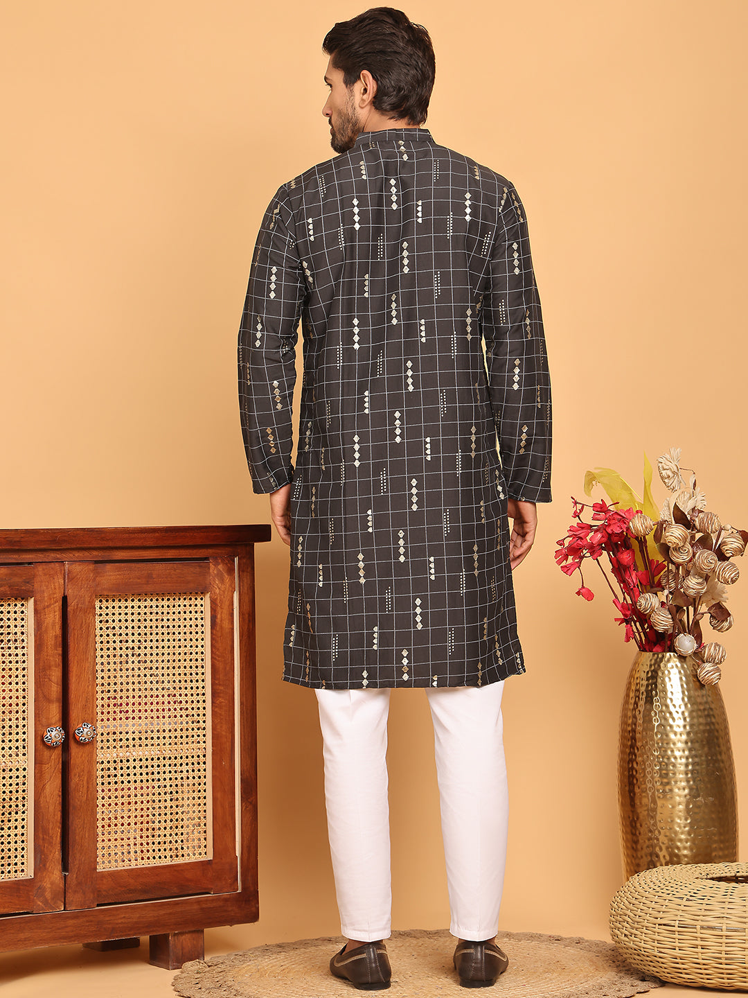 DesiQlo Men Printed Kurta Pyjama Set - Black - JOKP_P_5170Black_S