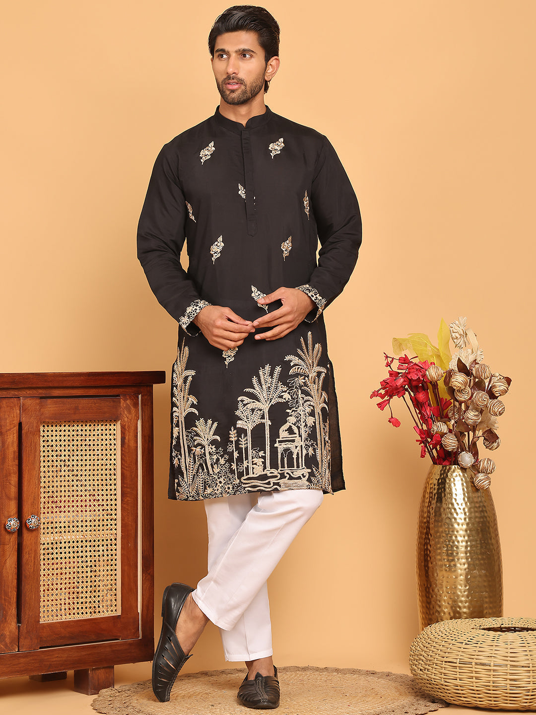 DesiQlo Men Embroidered Kurta Pyjama Set - Black - JOKP_P_5172Black_S